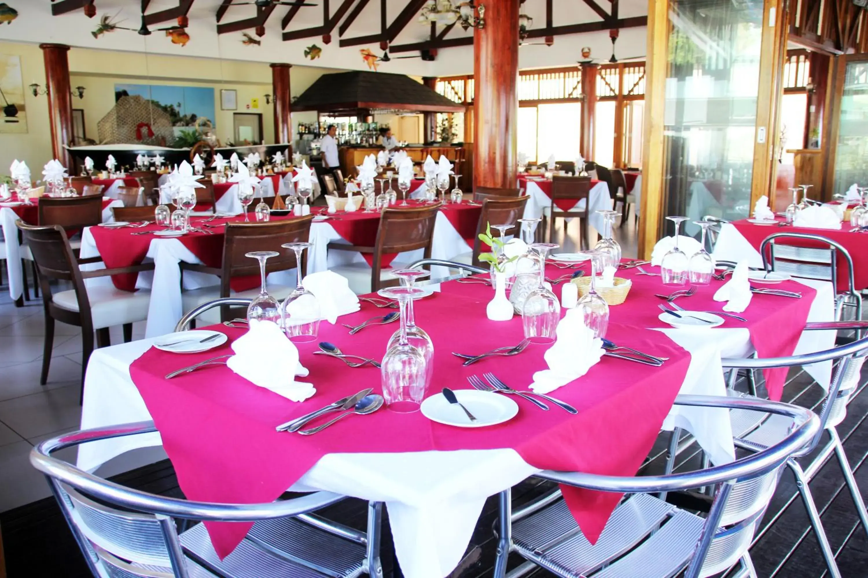 Restaurant/places to eat in Pirogue Lodge Restaurant/places to eat in Pirogue Lodge