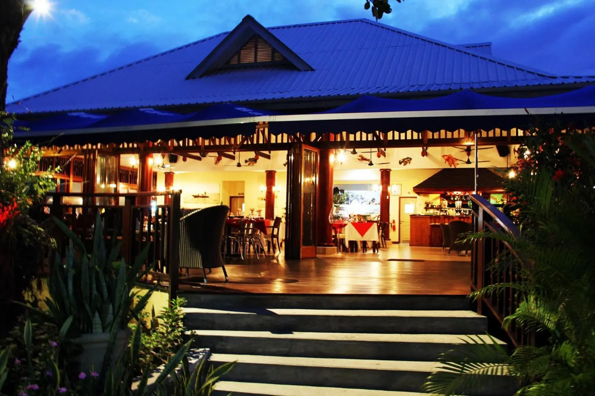 Restaurant/places to eat in Pirogue Lodge Restaurant/places to eat in Pirogue Lodge