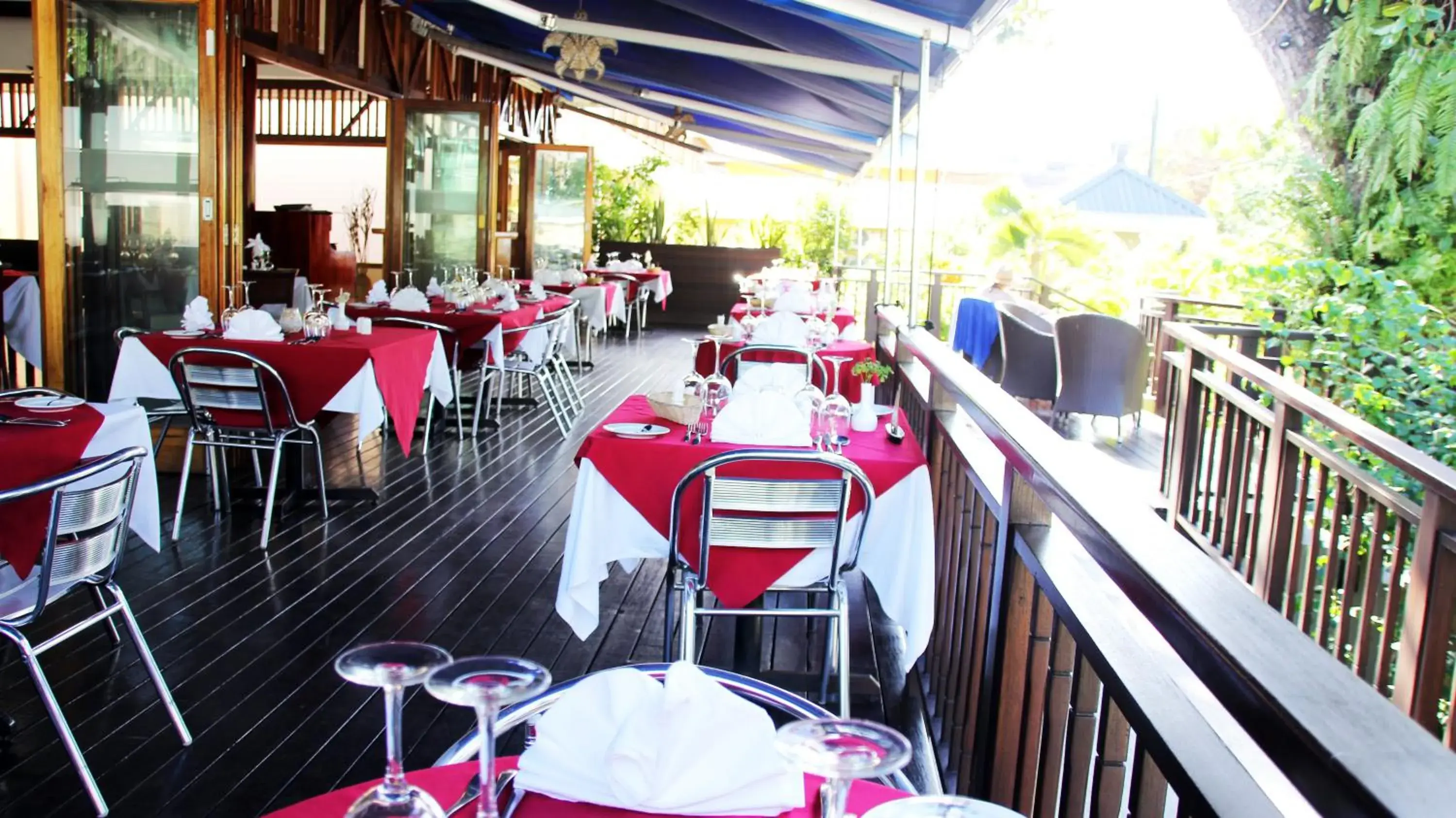 Restaurant/places to eat in Pirogue Lodge Restaurant/places to eat in Pirogue Lodge