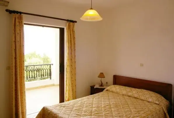 One-Bedroom Apartment with Pool View in Marialice One-Bedroom Apartment with Pool View in Marialice