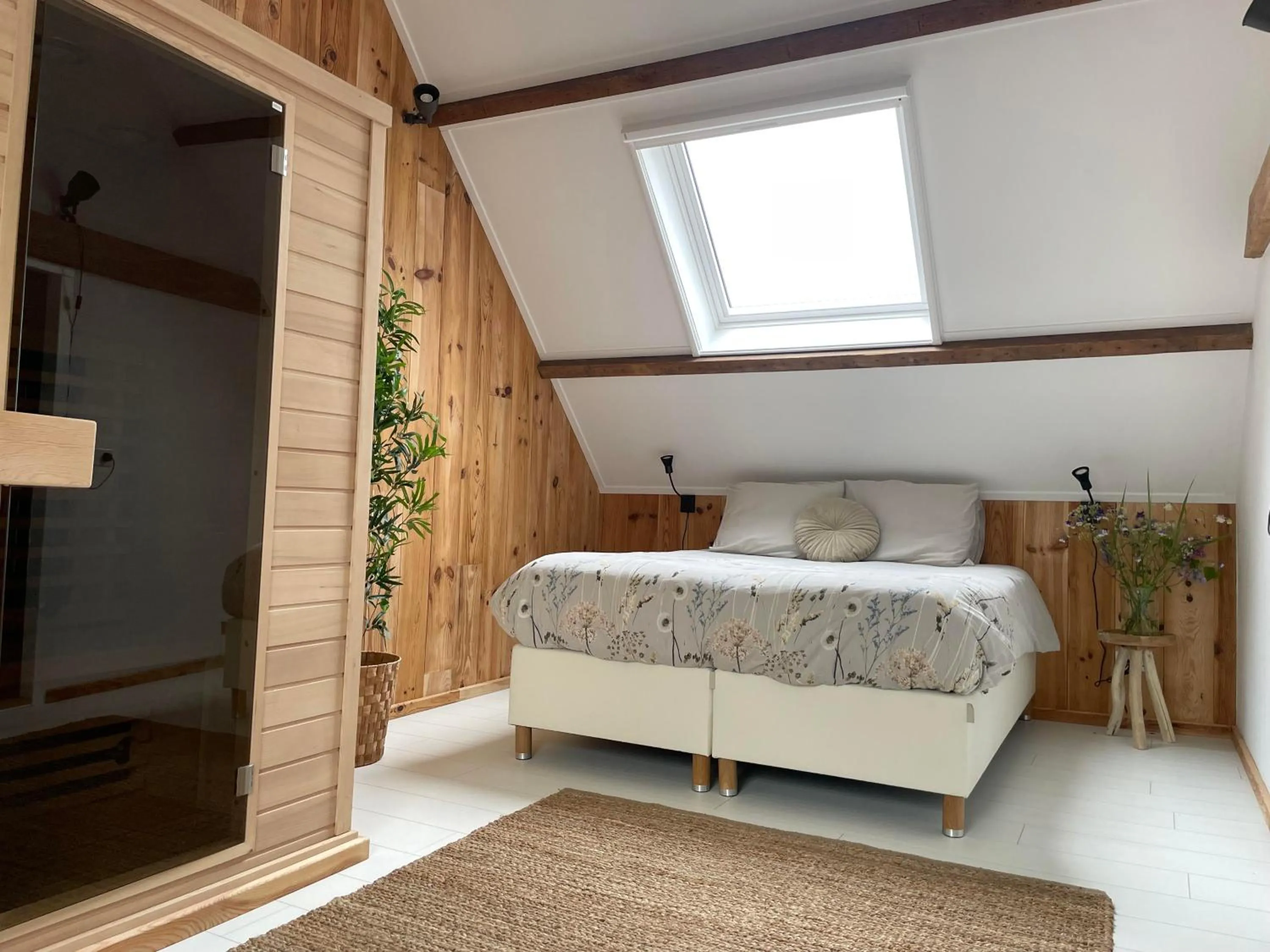 Bed in B & B 'Droom in de polder de Suite met prive sauna