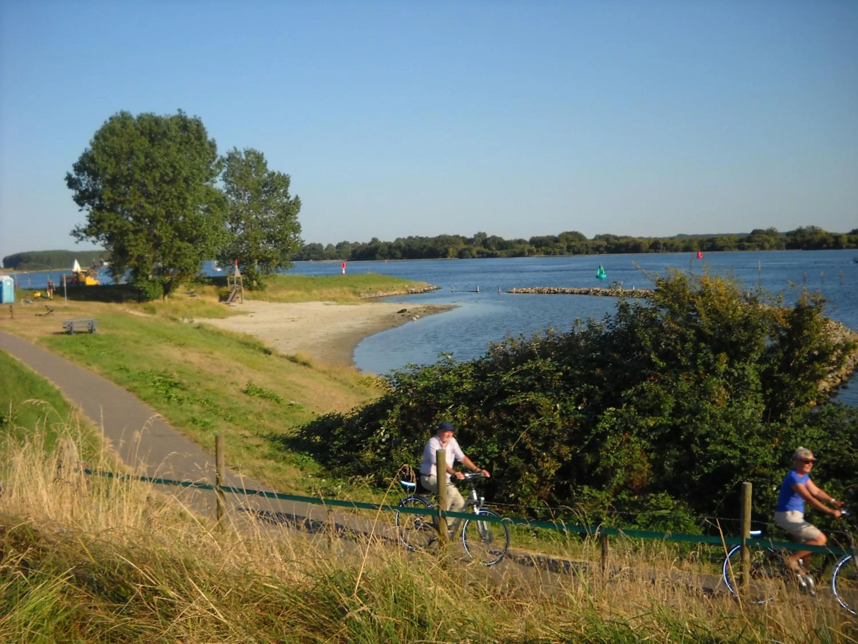 Natural landscape in B & B 'Droom in de polder de Suite met prive sauna