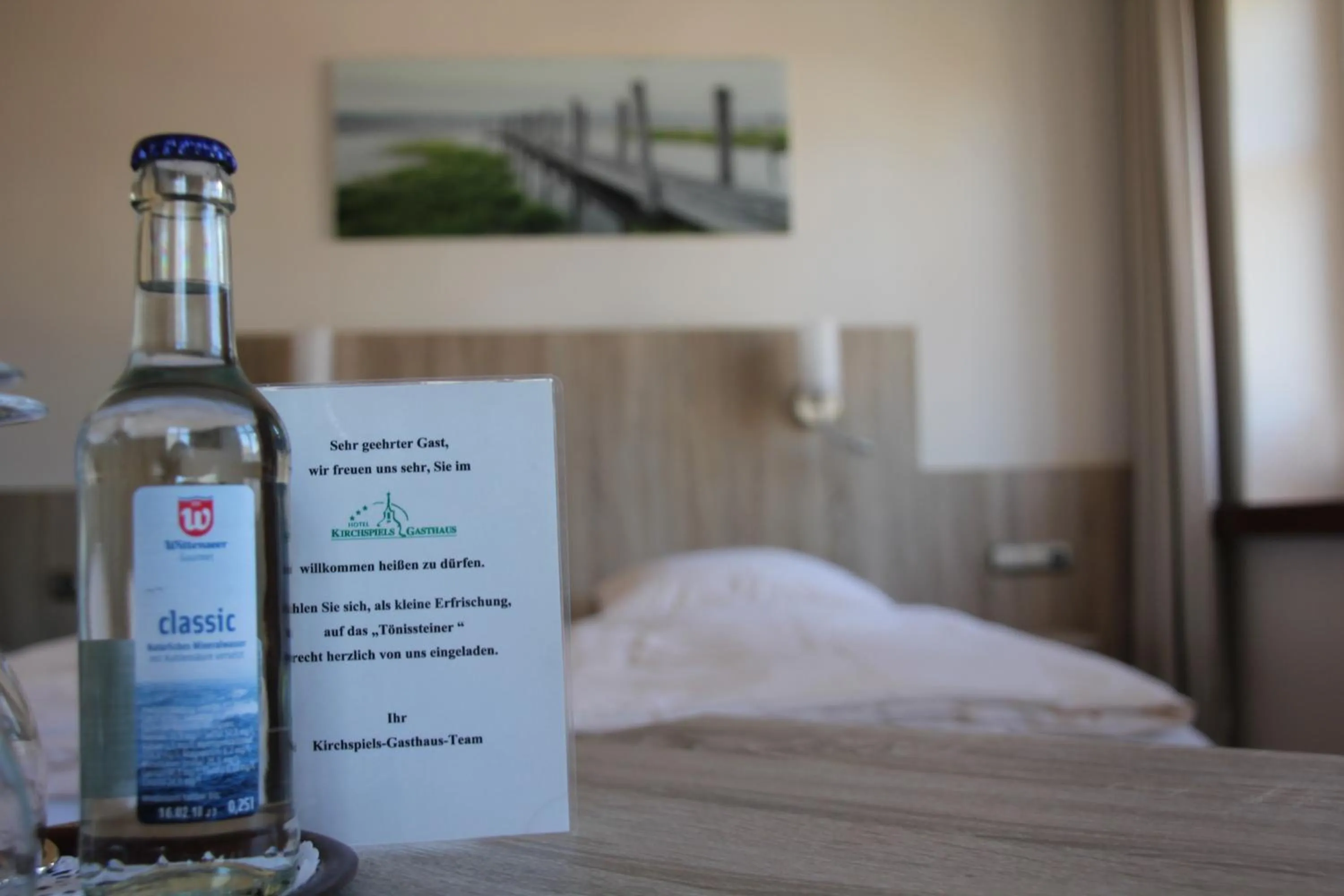 Bed in Hotel Kirchspiels Gasthaus