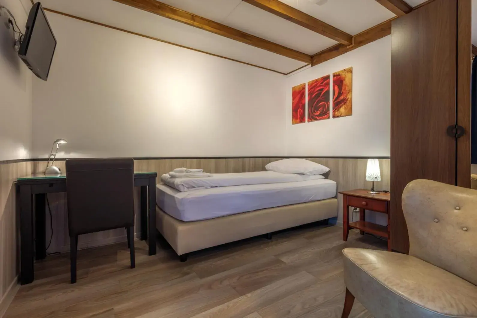 Standard Single Room in Hotel Randenbroek Standard Single Room in Hotel Randenbroek