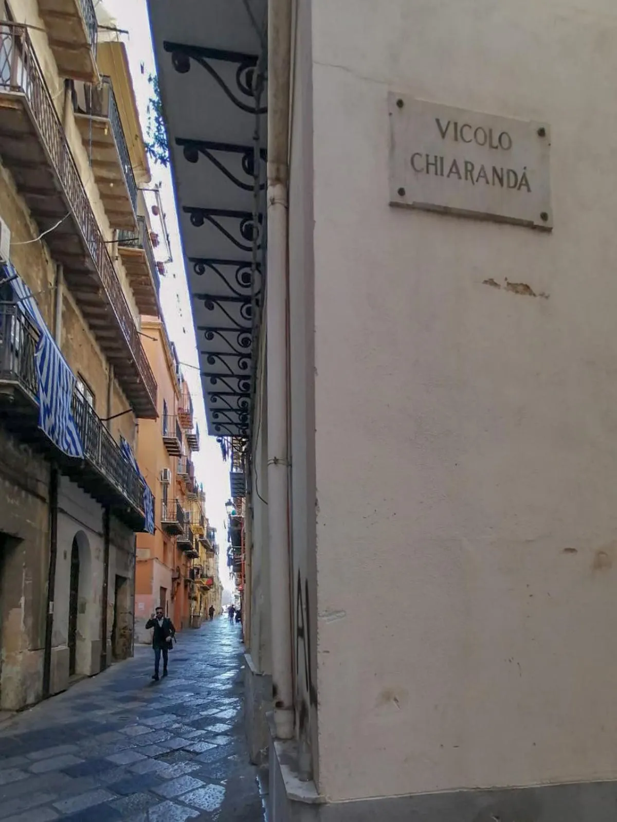 Property building in Ballarooms B&B Palermo Centro