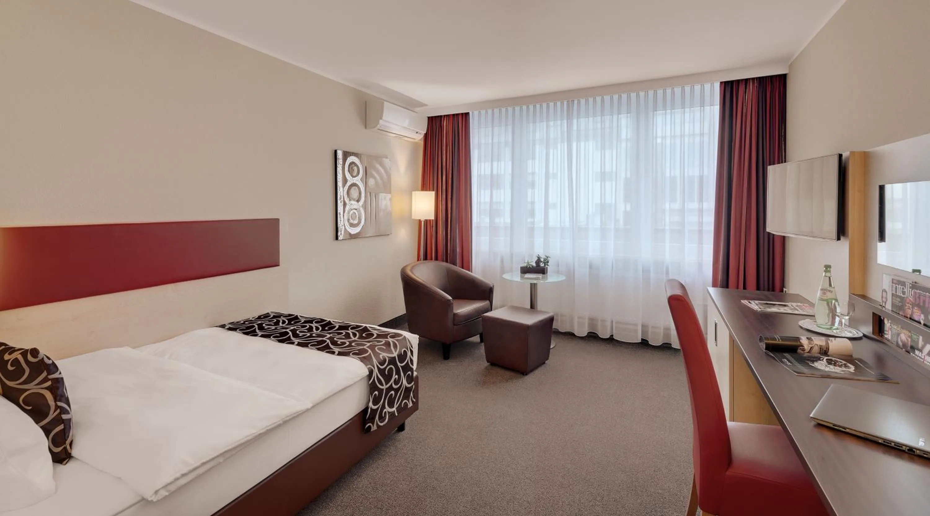 Photo of the whole room, Bed in Best Western Hotel Darmstadt Mitte