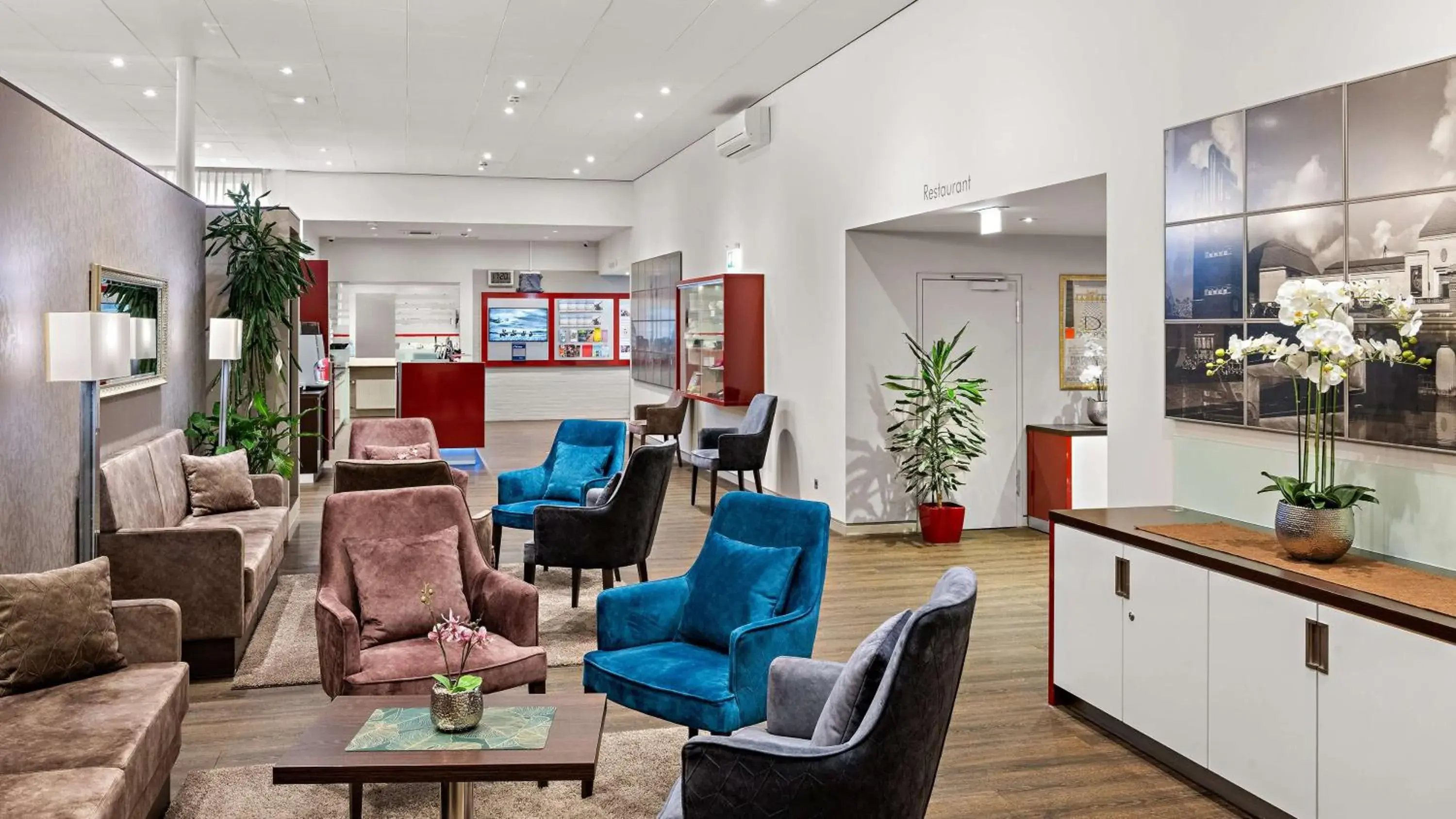 Lobby or reception in Best Western Hotel Darmstadt Mitte Lobby or reception in Best Western Hotel Darmstadt Mitte