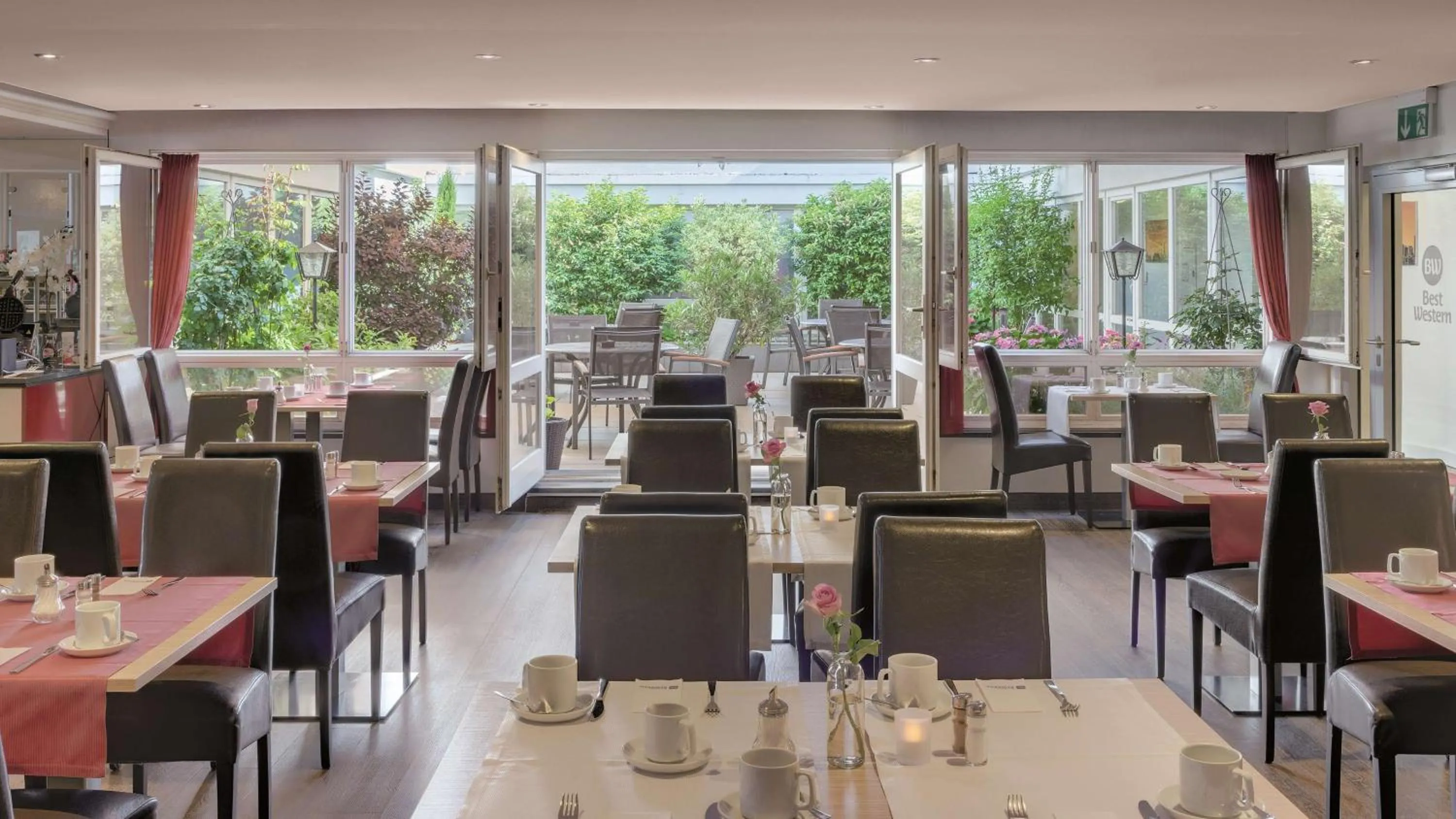 Breakfast in Best Western Hotel Darmstadt Mitte