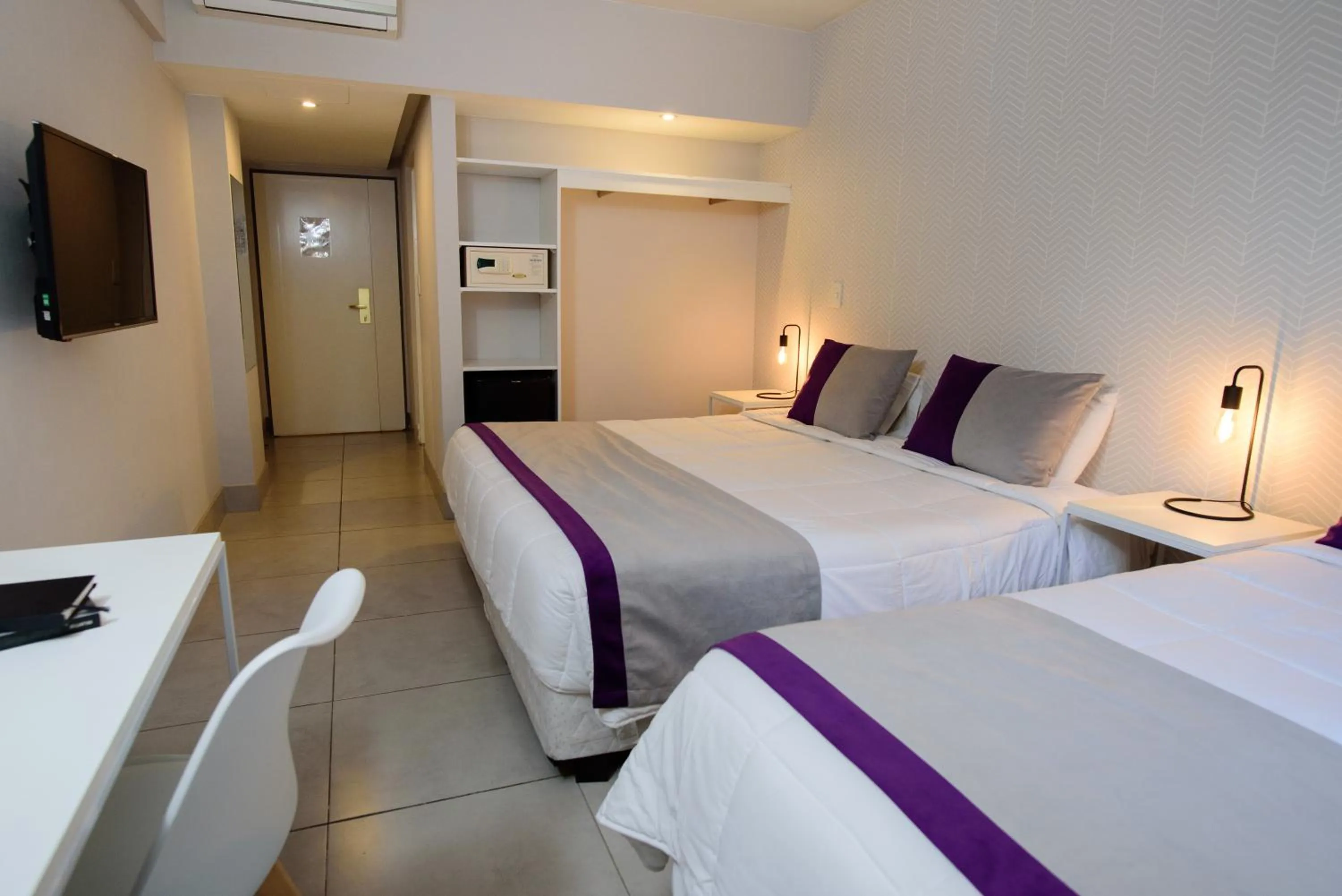 Photo of the whole room, Bed in Unique Palacio San Telmo