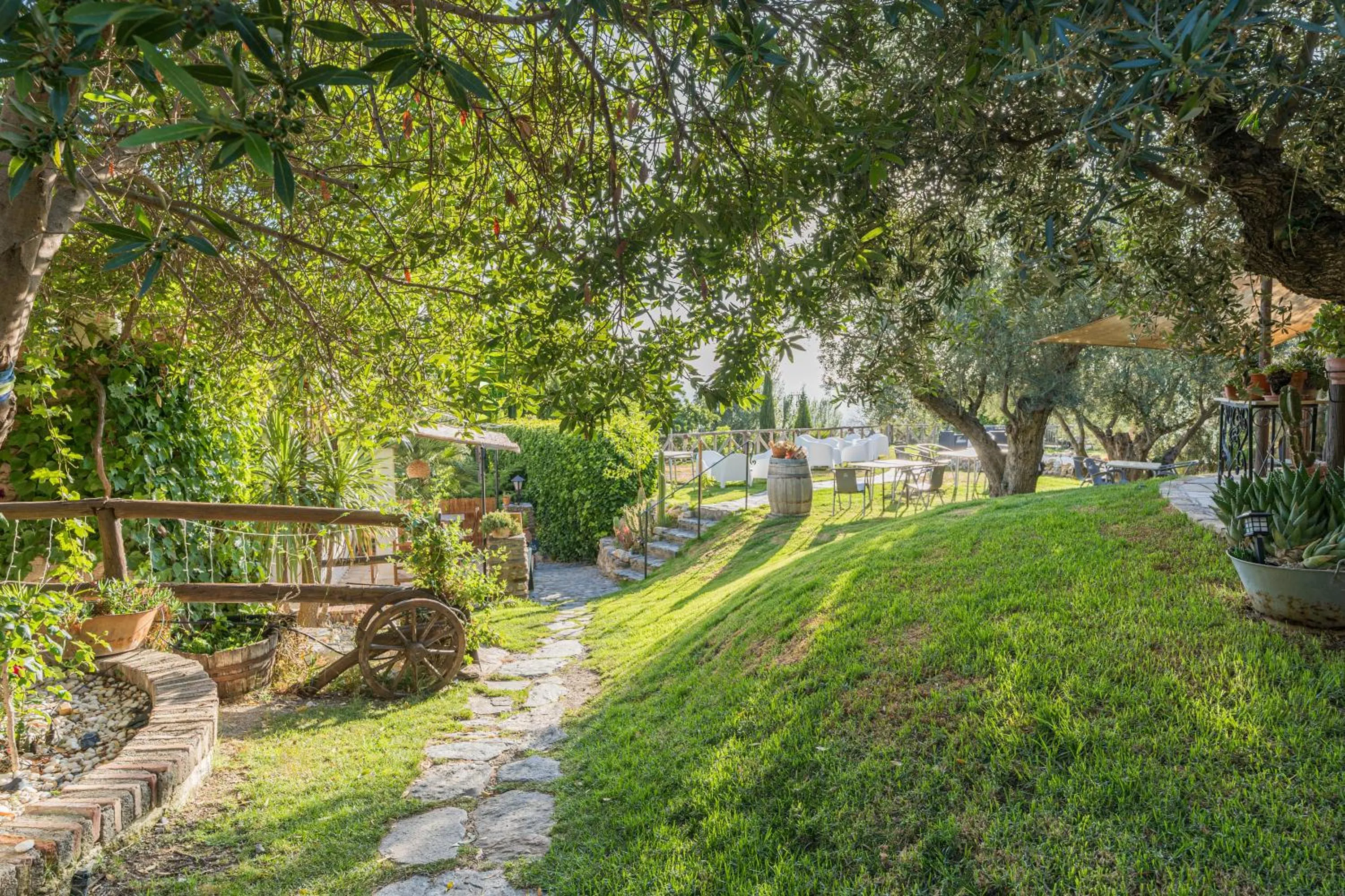 Garden in Hotel Rural Alqueria de los lentos