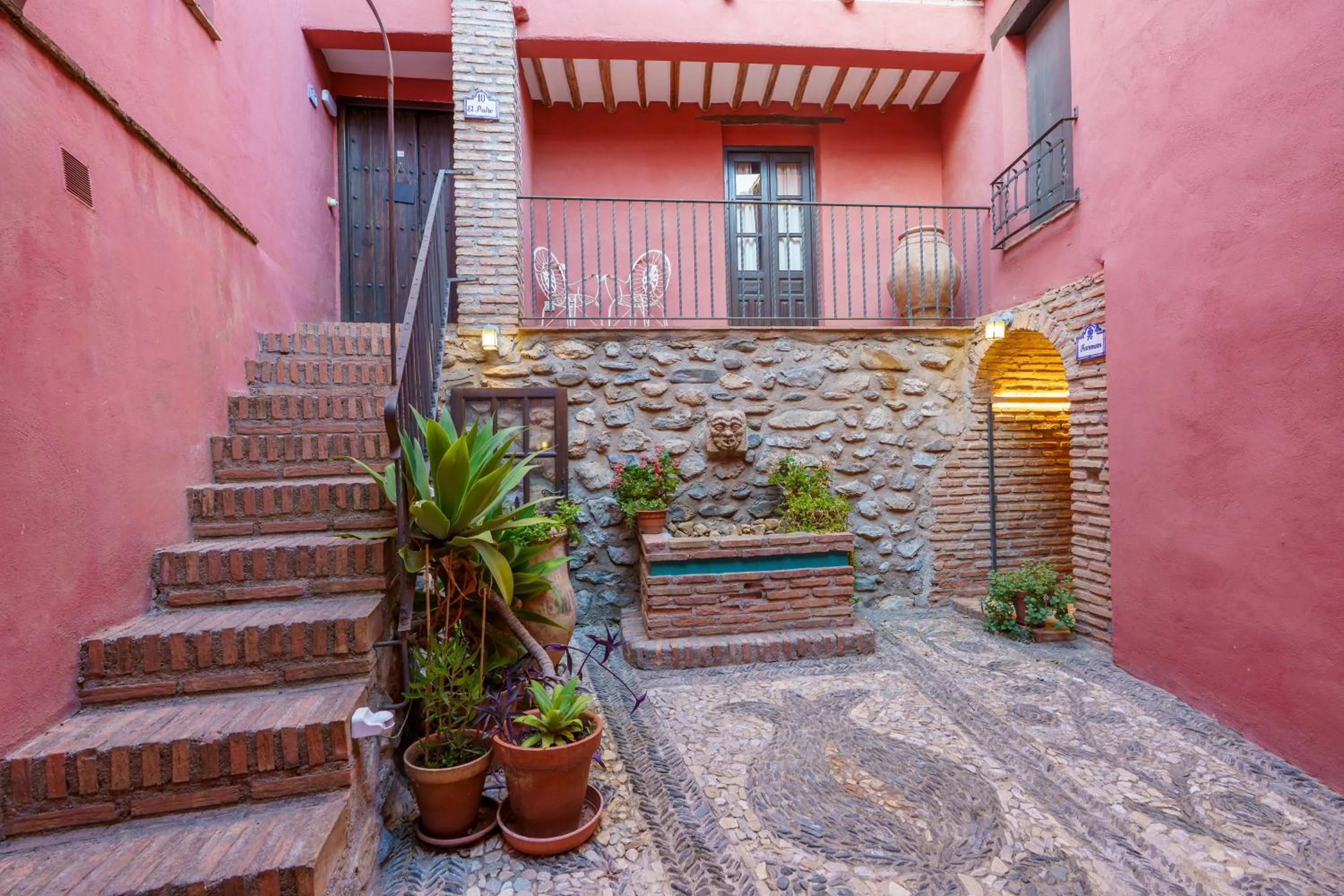 Patio in Hotel Rural Alqueria de los lentos