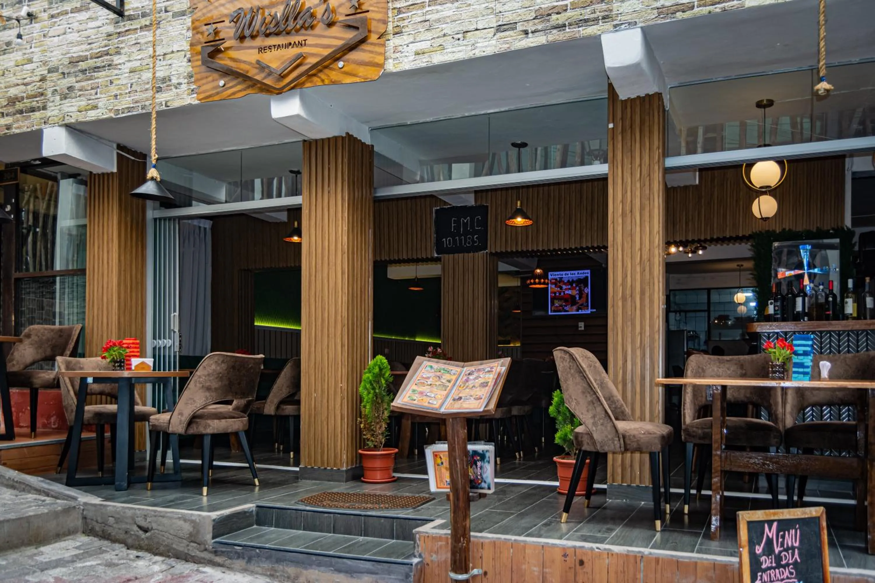 Restaurant/places to eat in Don Feli House