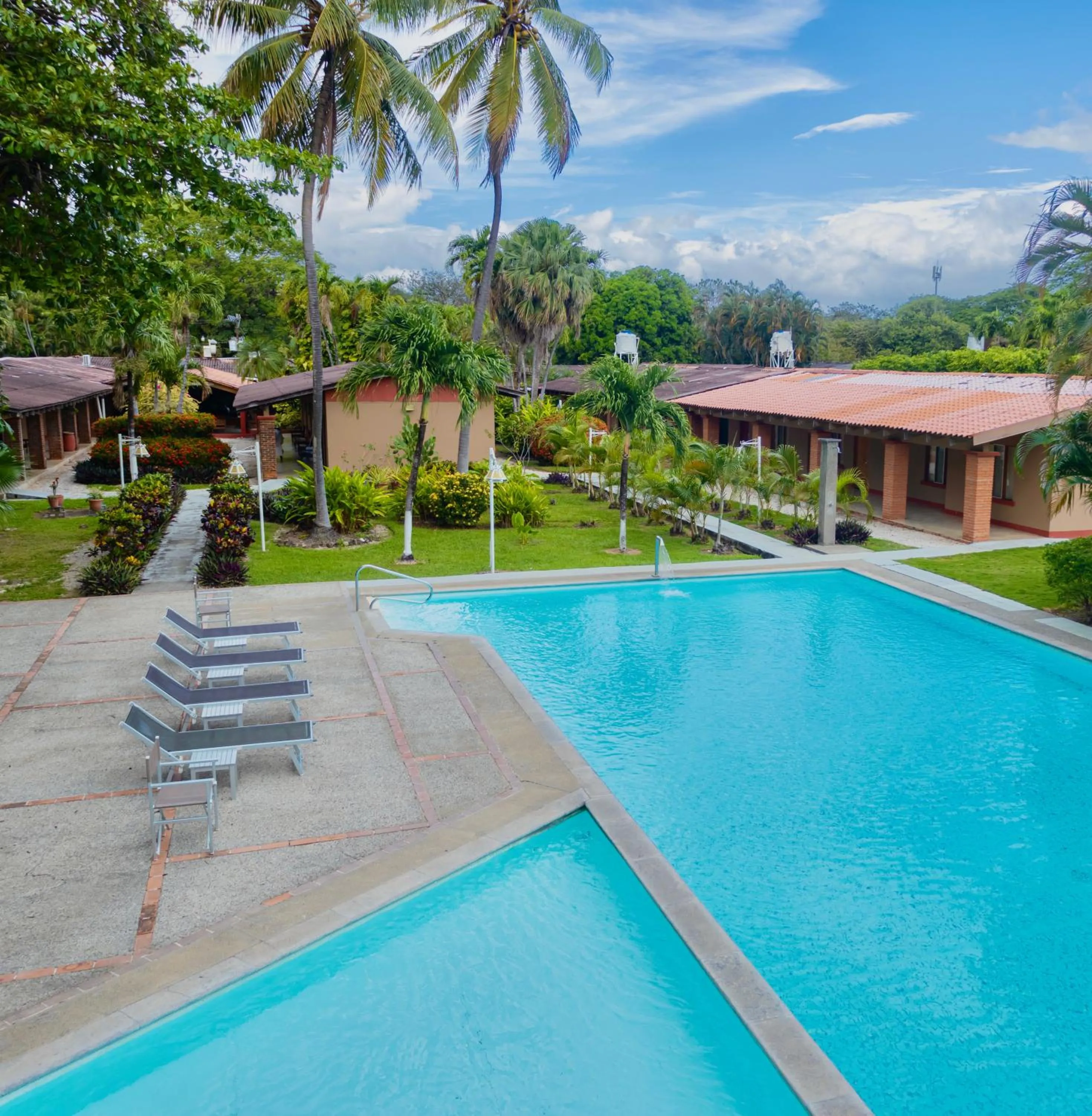 Hotel Las Espuelas, Bar & Restaurant