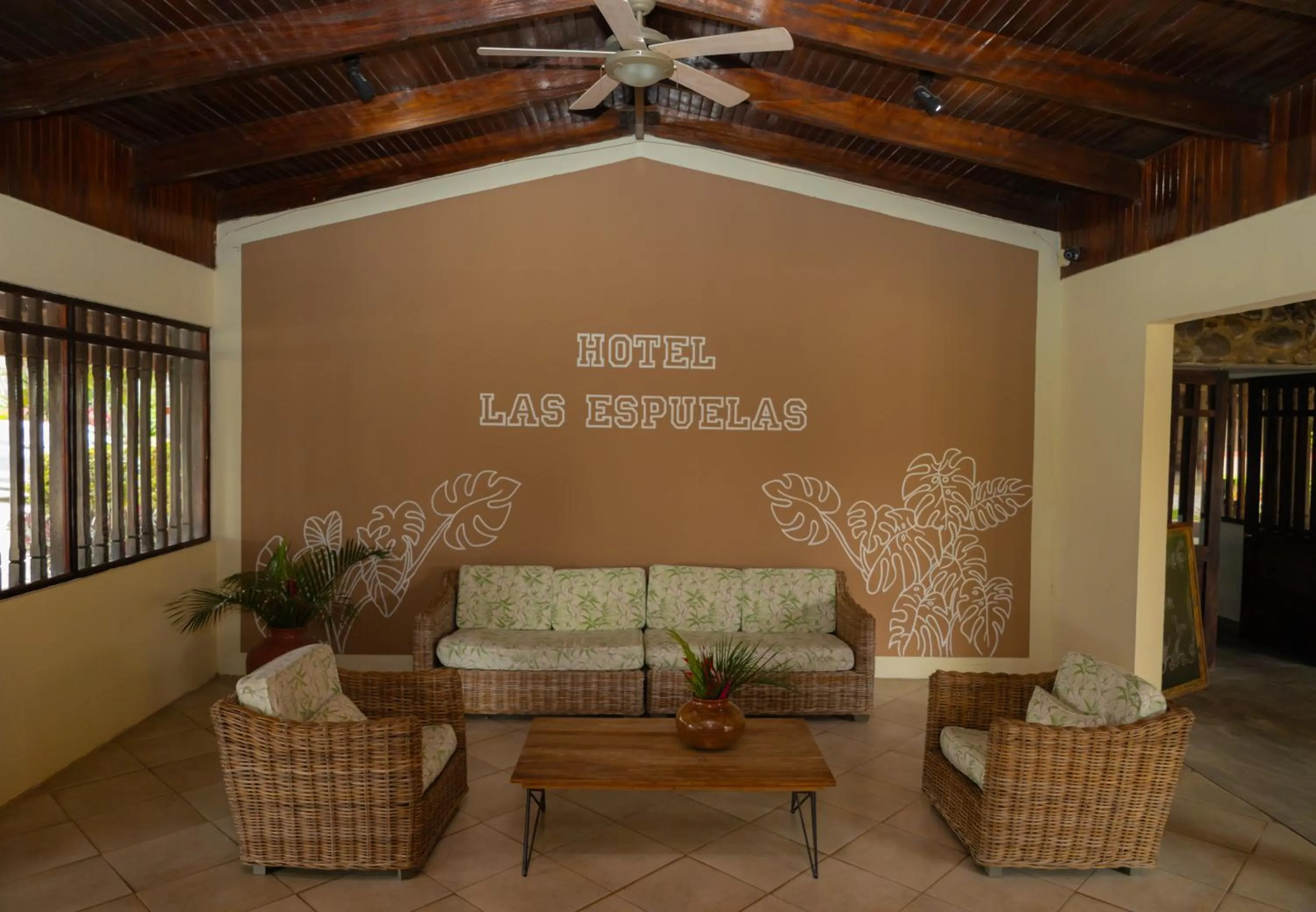 Lobby or reception in Hotel Las Espuelas, Bar & Restaurant