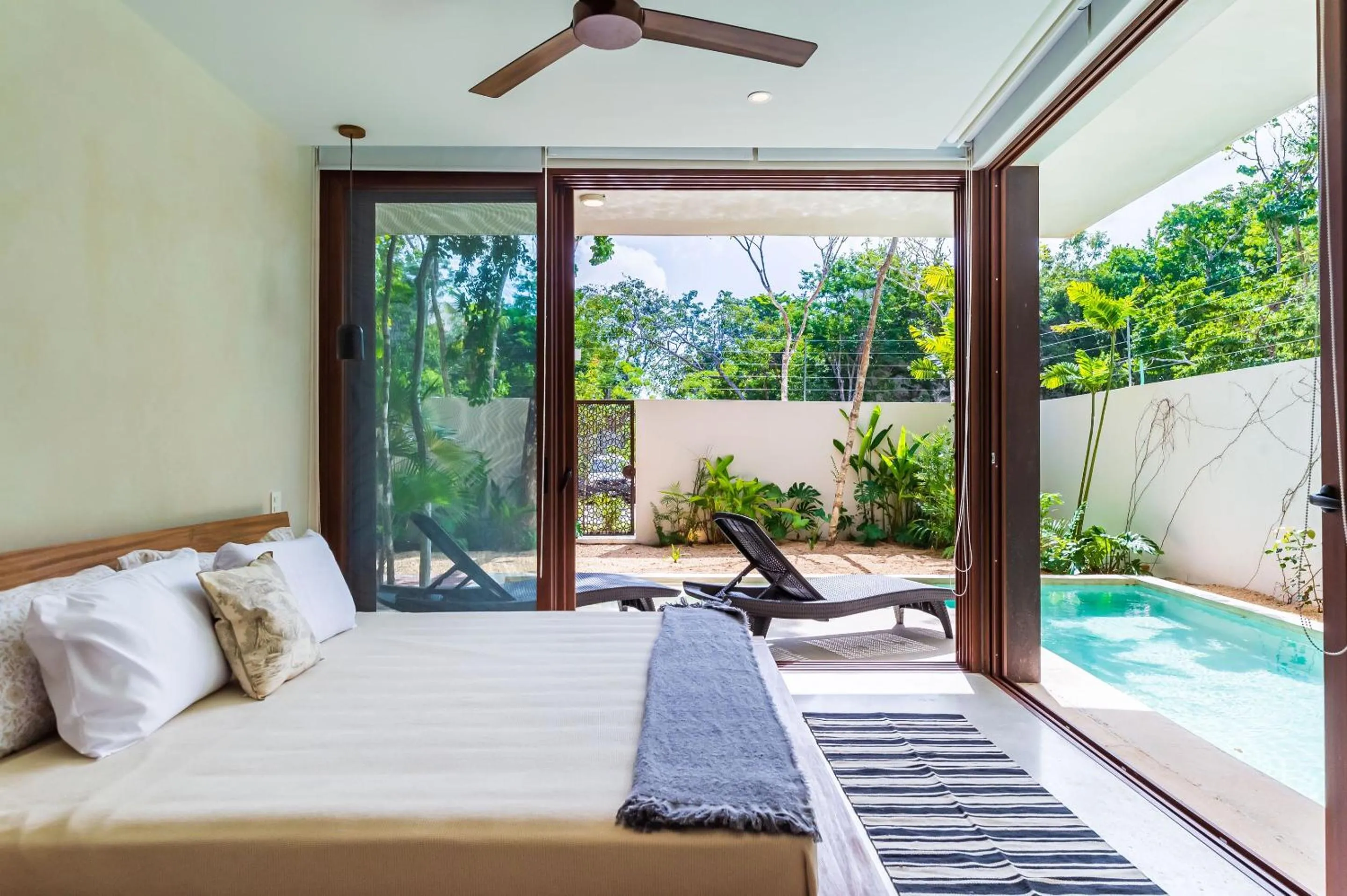 Bedroom in Casa Wahh