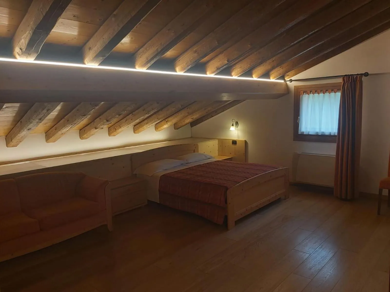 Photo of the whole room, Bed in La Casa Vecchia