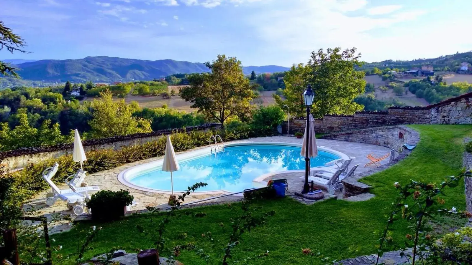 Castello di Grillano Guest House Castello di Grillano Guest House