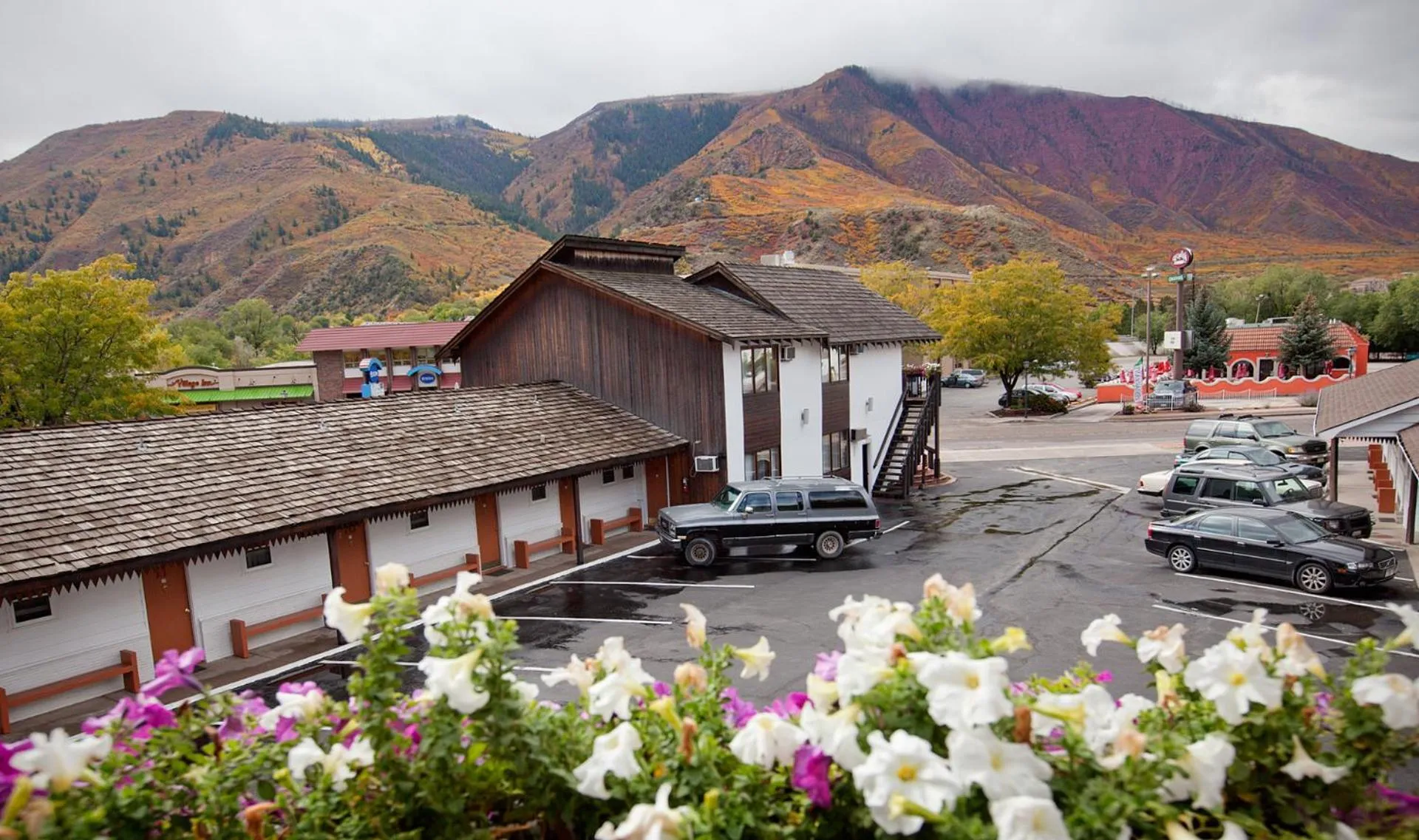 Facade/entrance in Starlight Lodge