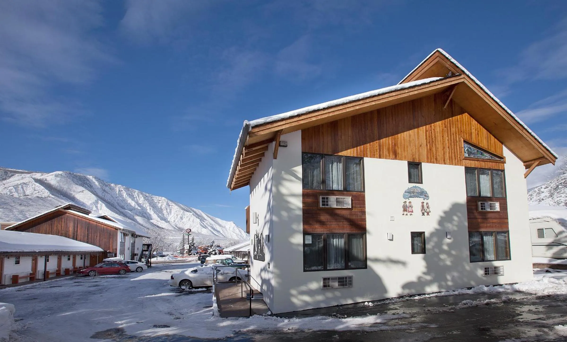 Facade/entrance in Starlight Lodge