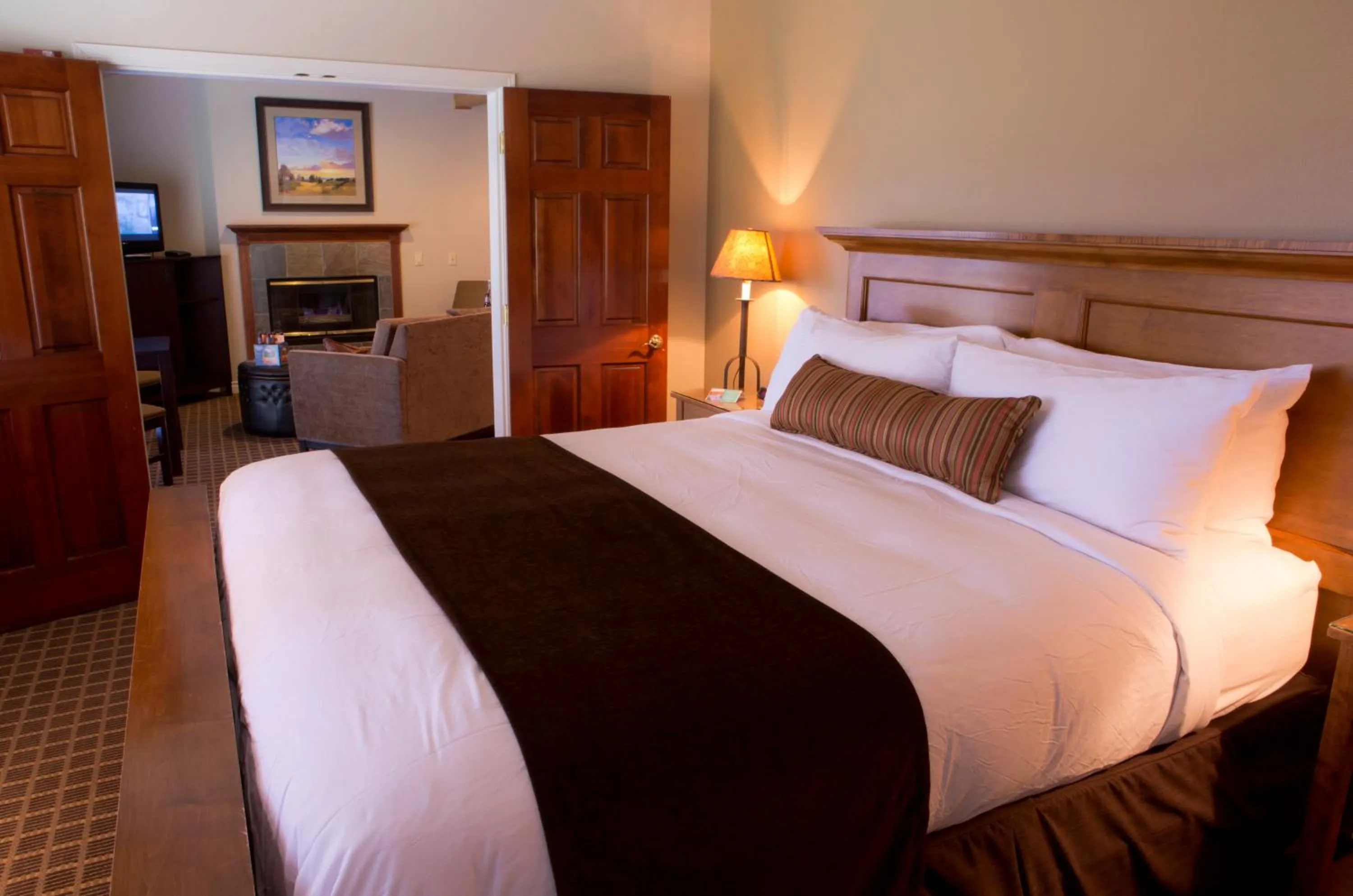 Bedroom, Bed in Pine Ridge Inn