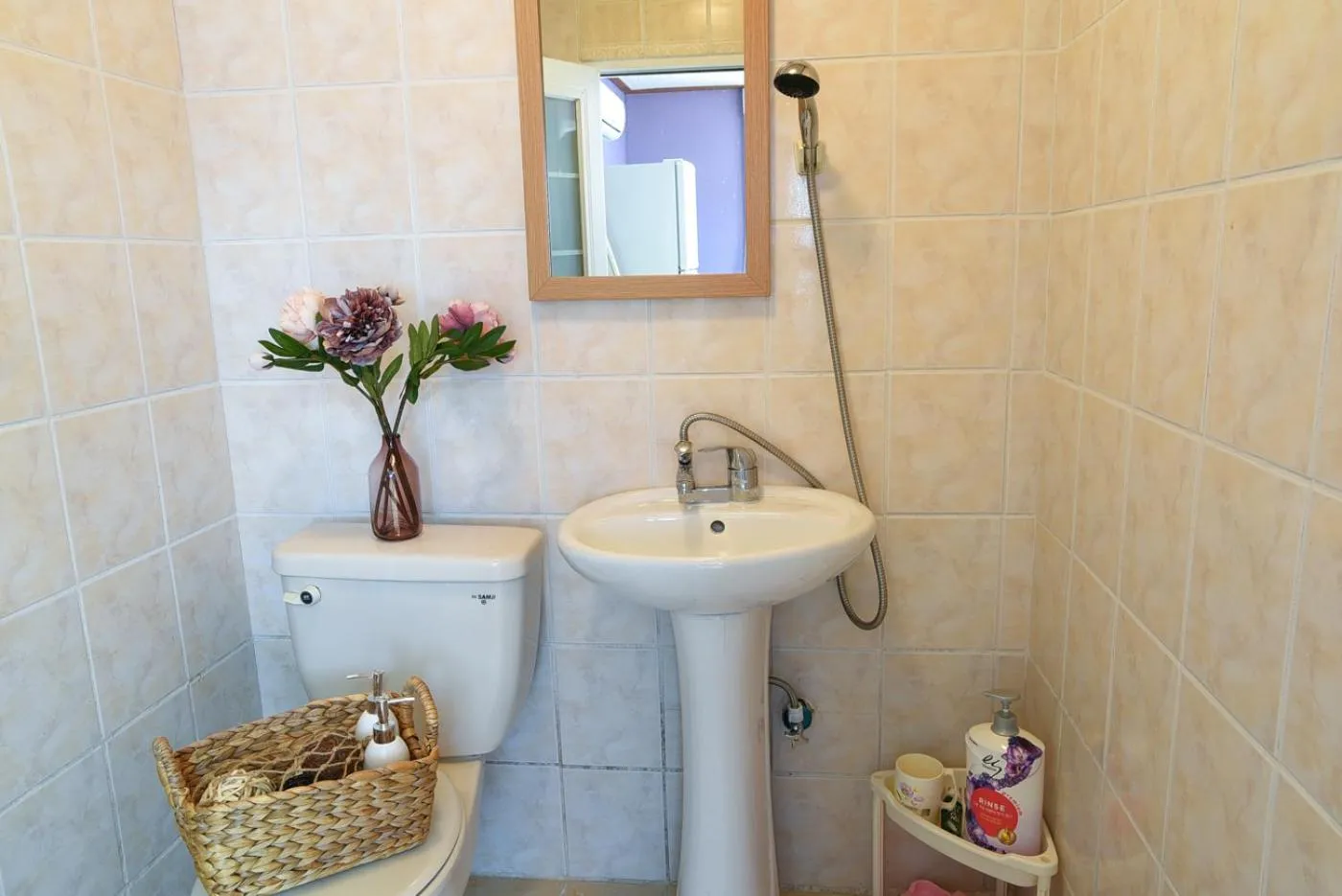 Toilet in Dasanbang Pension