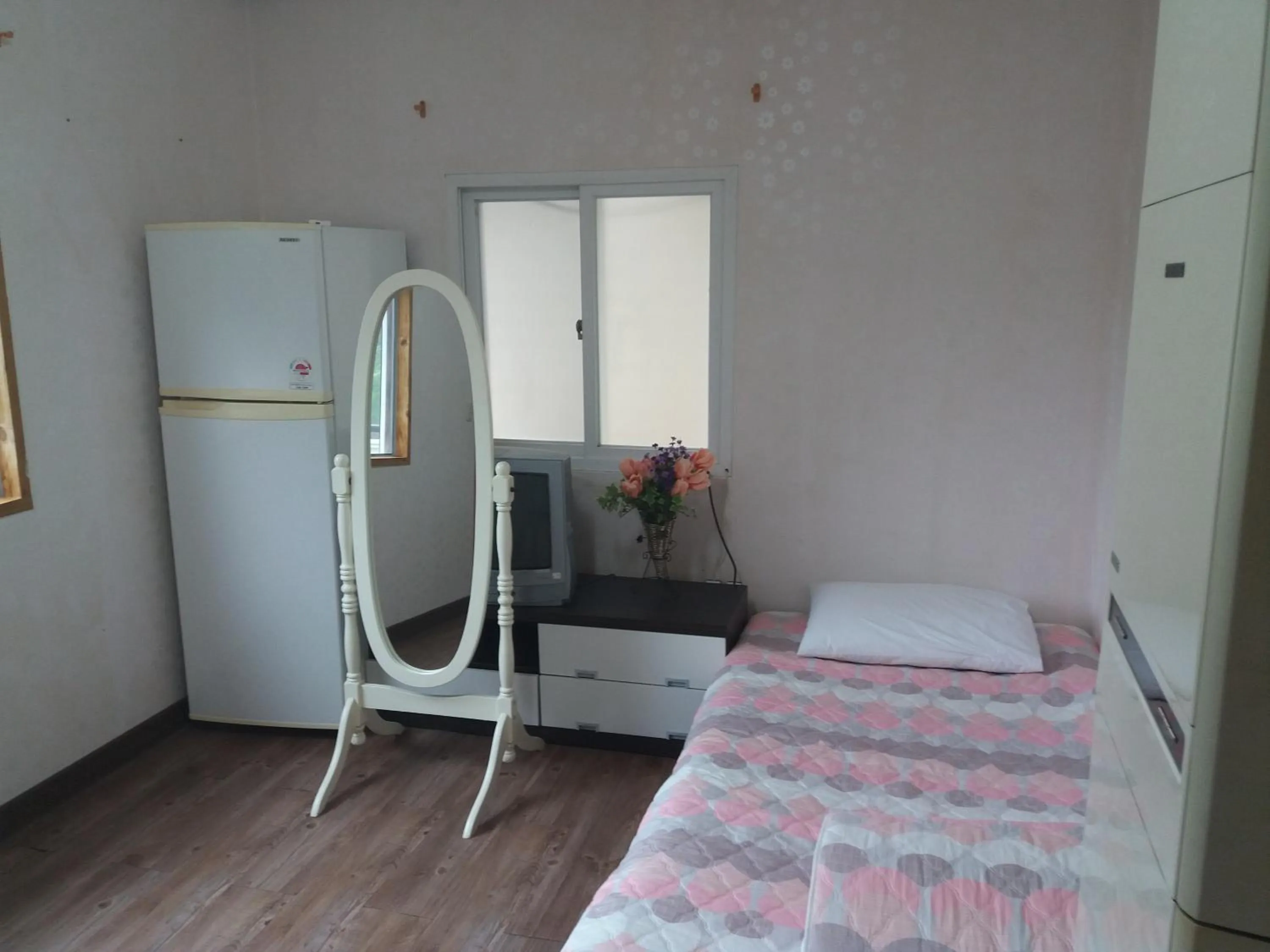 Bedroom, Bed in Dasanbang Pension