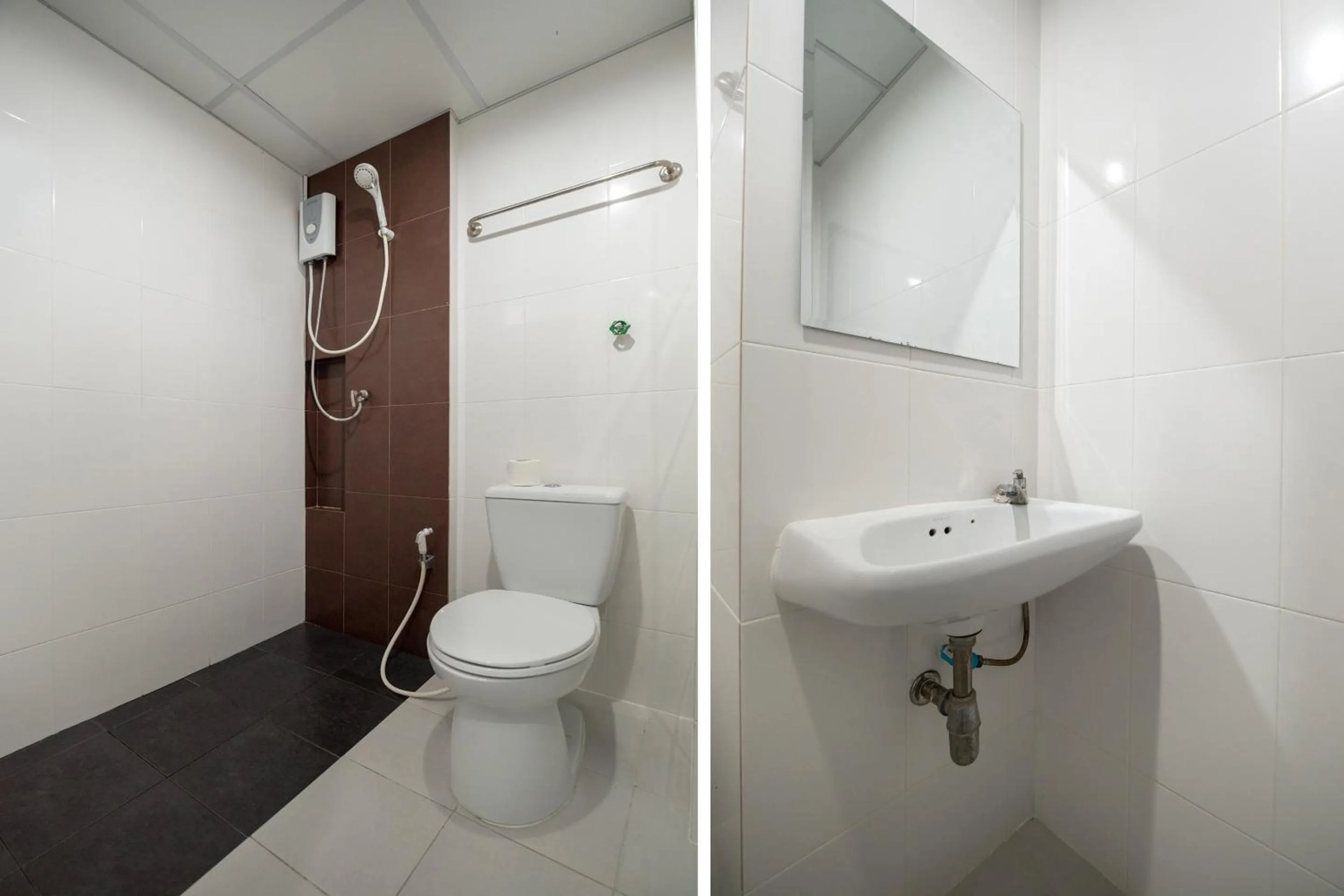 Bathroom in OYO 801 Inndy suite