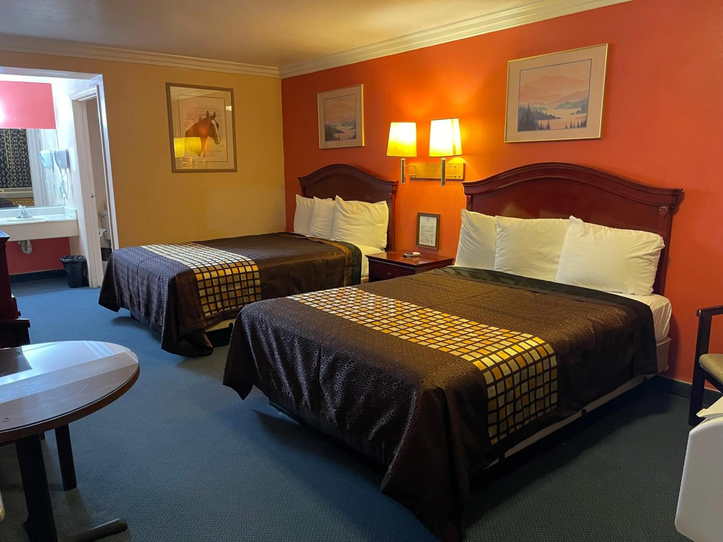 Photo of the whole room in Americas Best Value Inn-Mojave