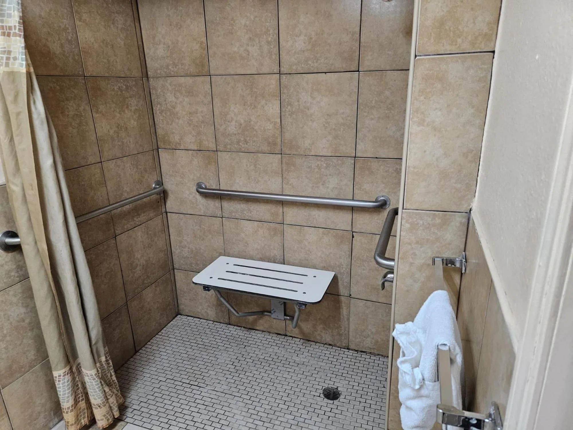 Bathroom in Americas Best Value Inn-Mojave