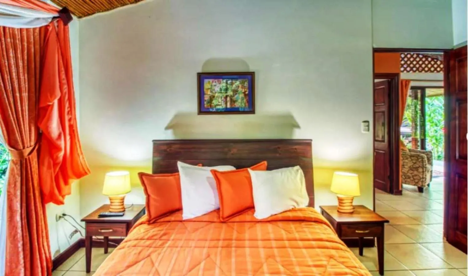 Photo of the whole room, Bed in Hotel San Rafael Ecolodge