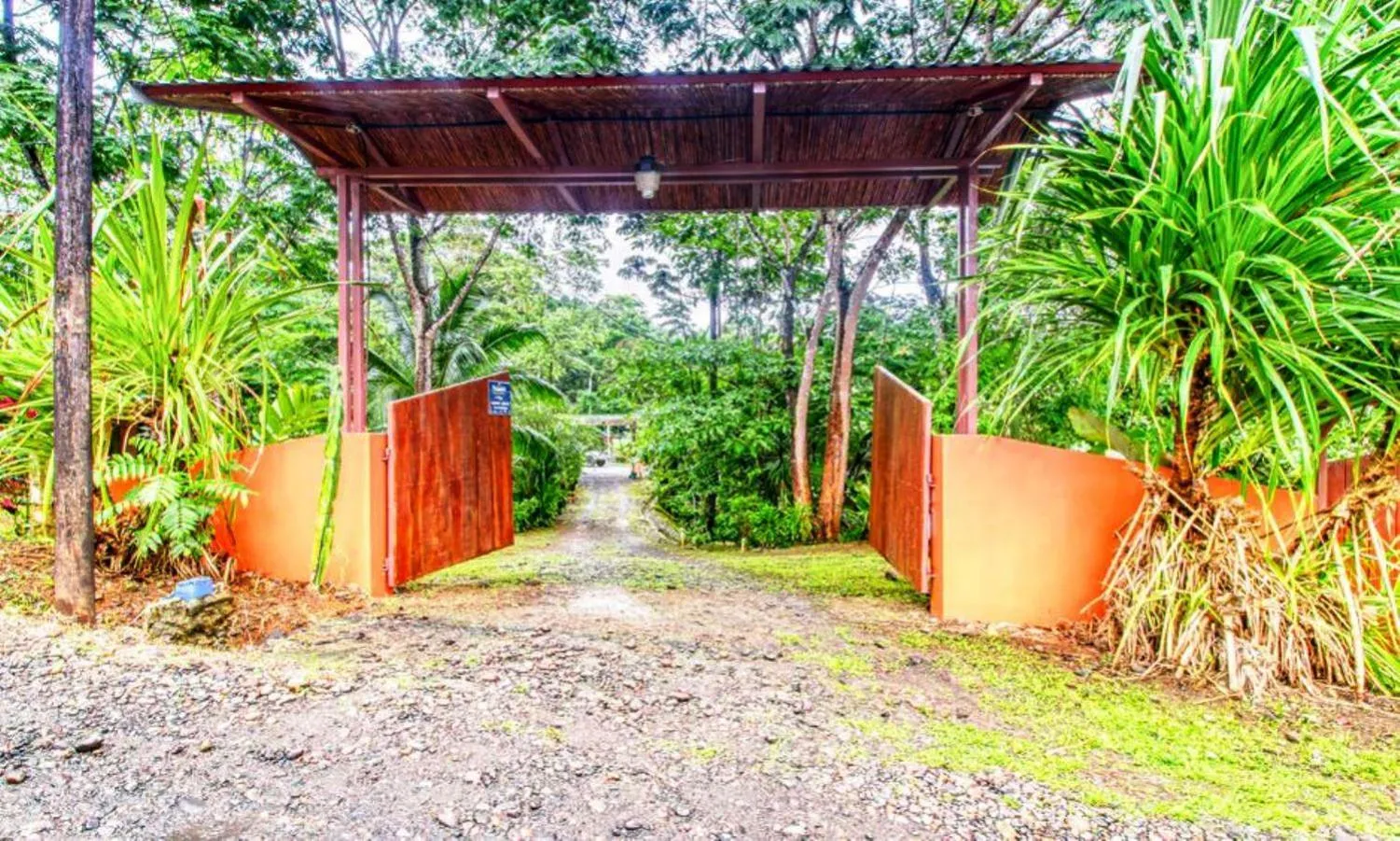 Property building in Hotel San Rafael Ecolodge