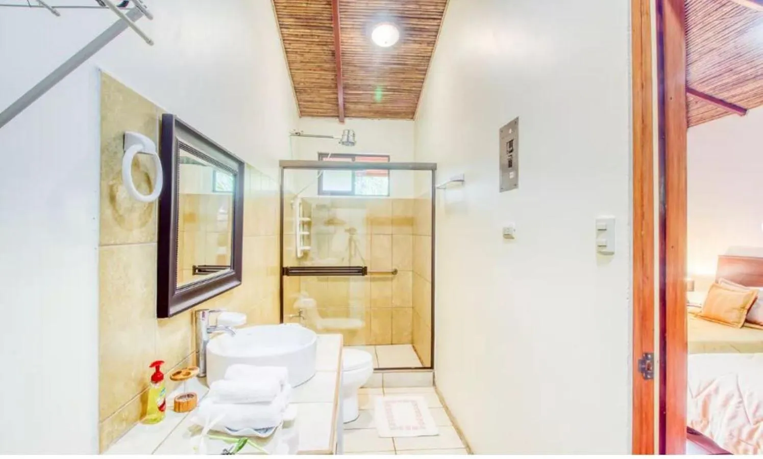 Bathroom in Hotel San Rafael Ecolodge