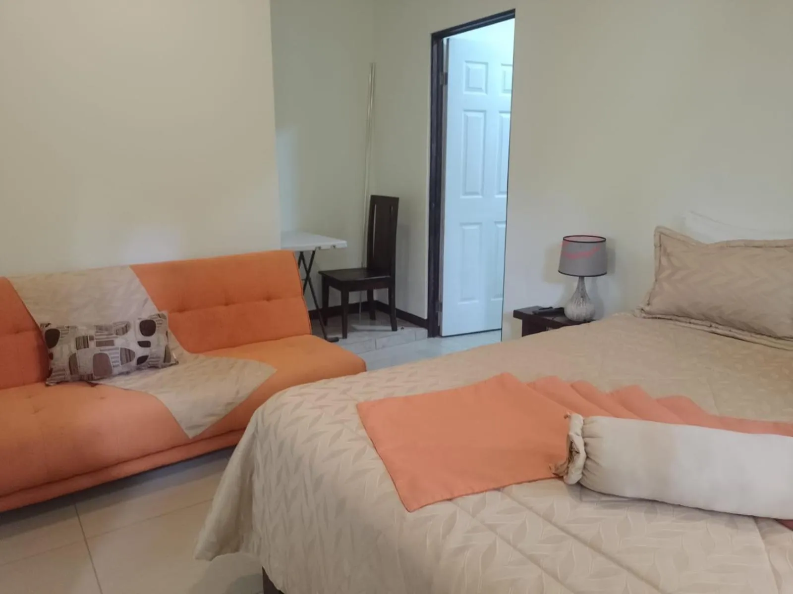 Bed in Hotel San Rafael Ecolodge