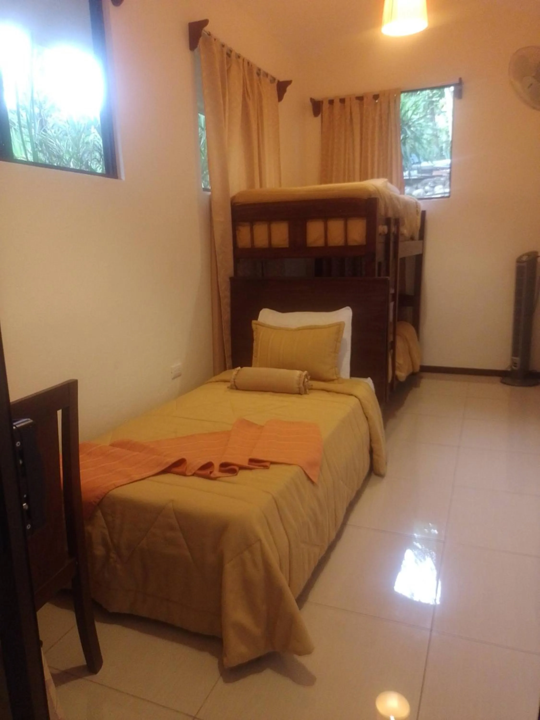 Bed in Hotel San Rafael Ecolodge