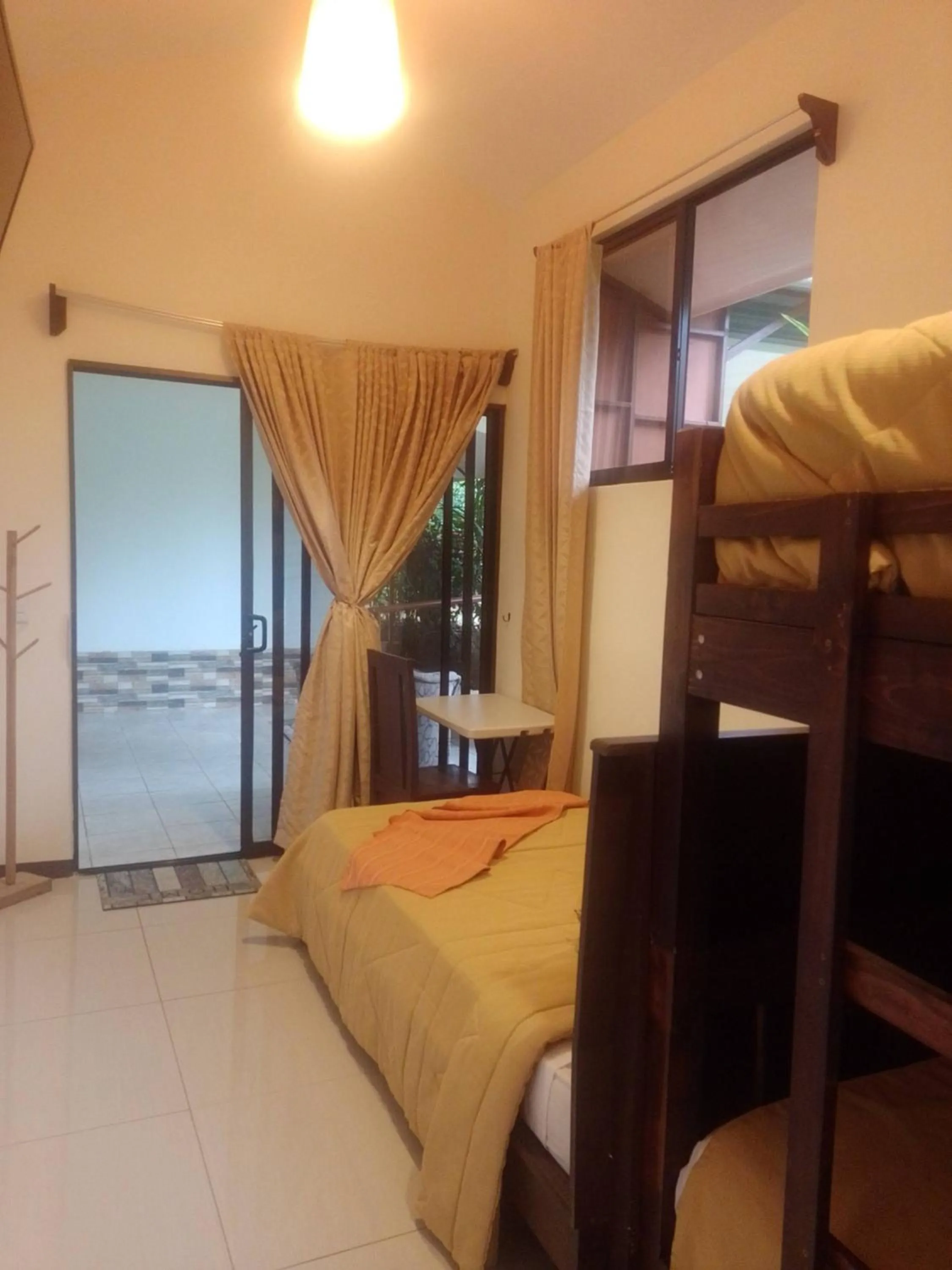 Bed in Hotel San Rafael Ecolodge