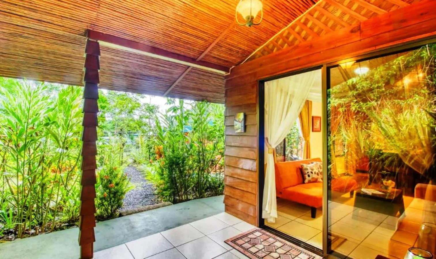 Bedroom in Hotel San Rafael Ecolodge