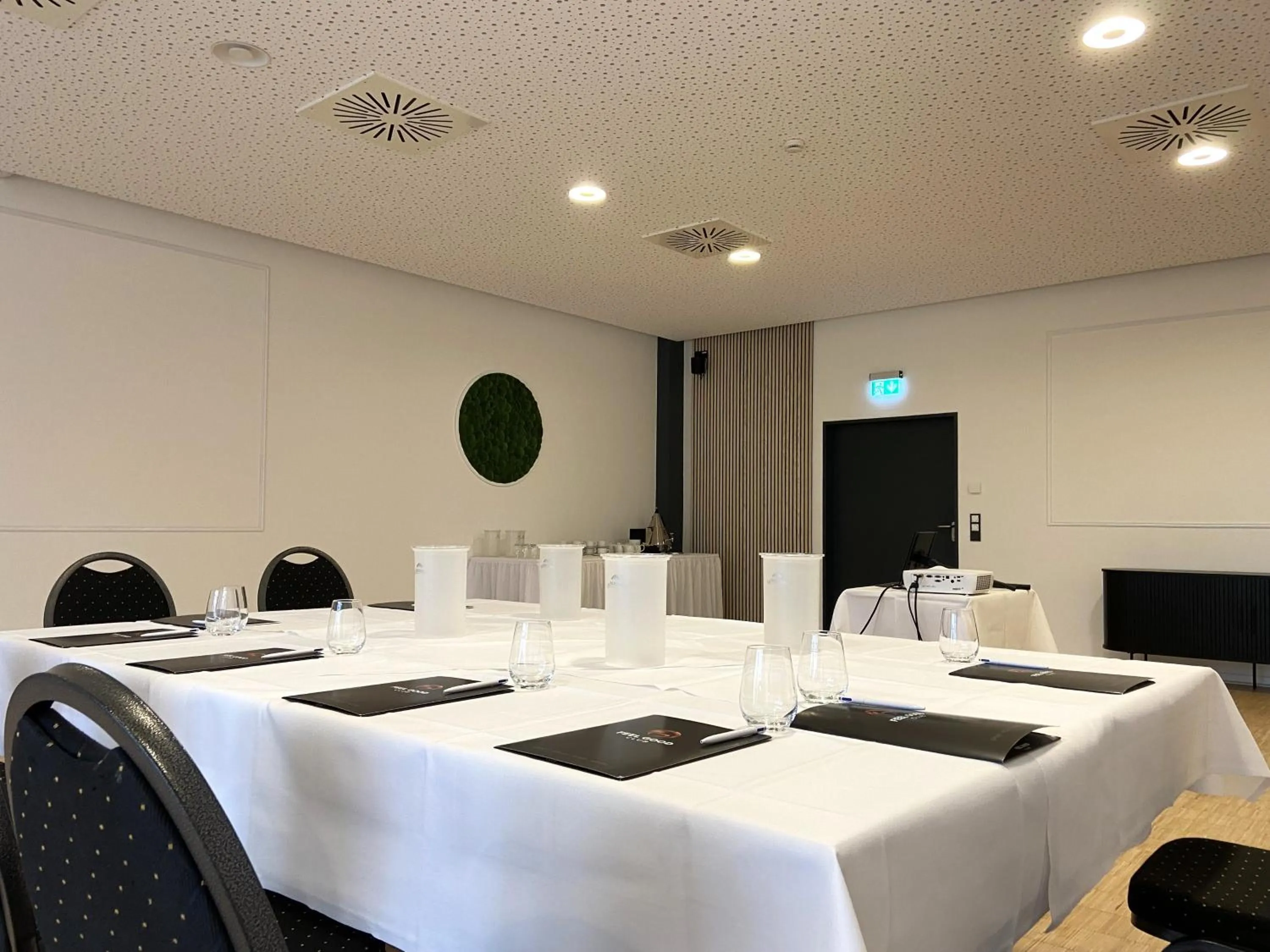 Meeting/conference room in Feel Good Hotel