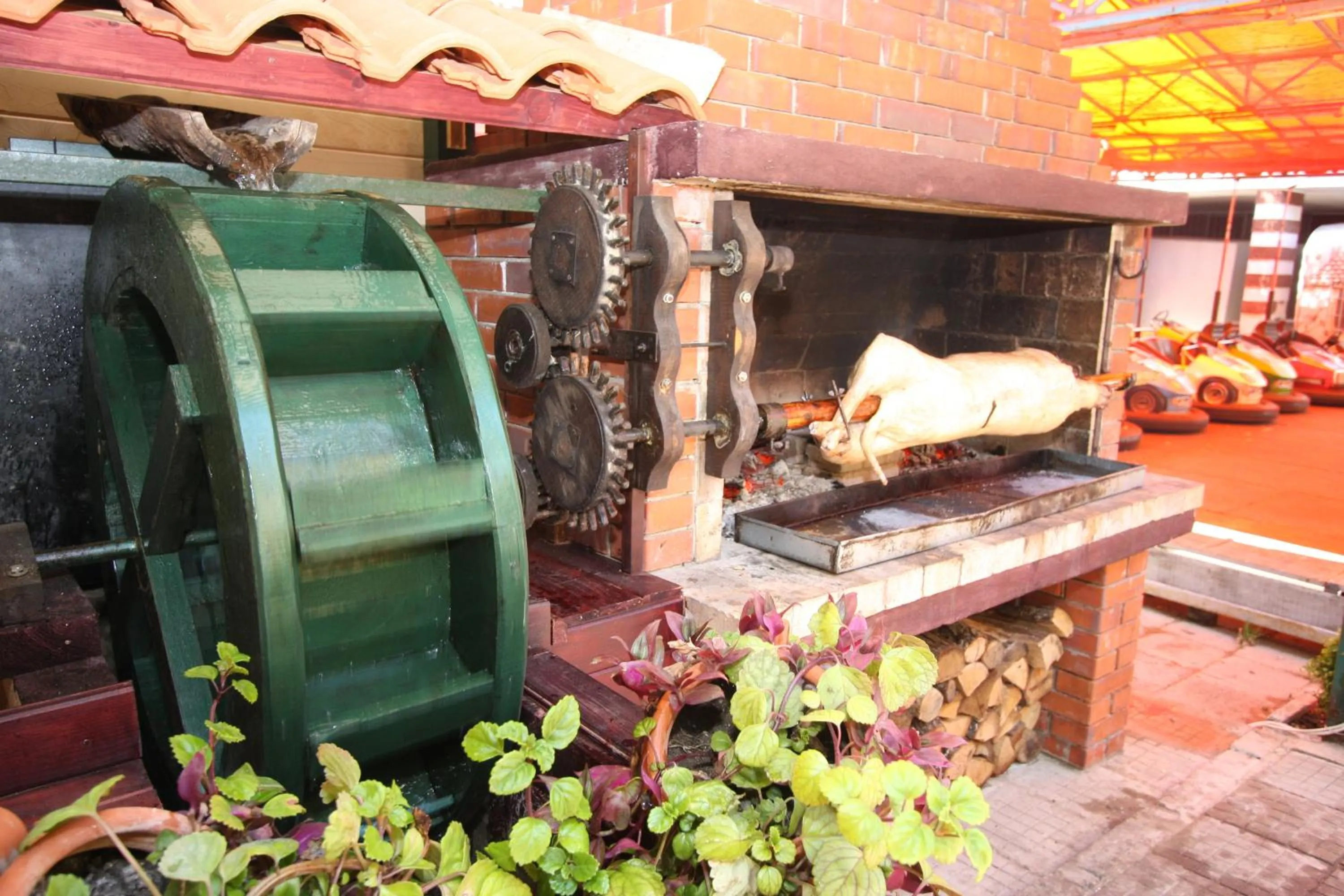 Restaurant/places to eat in Tanya Hotel