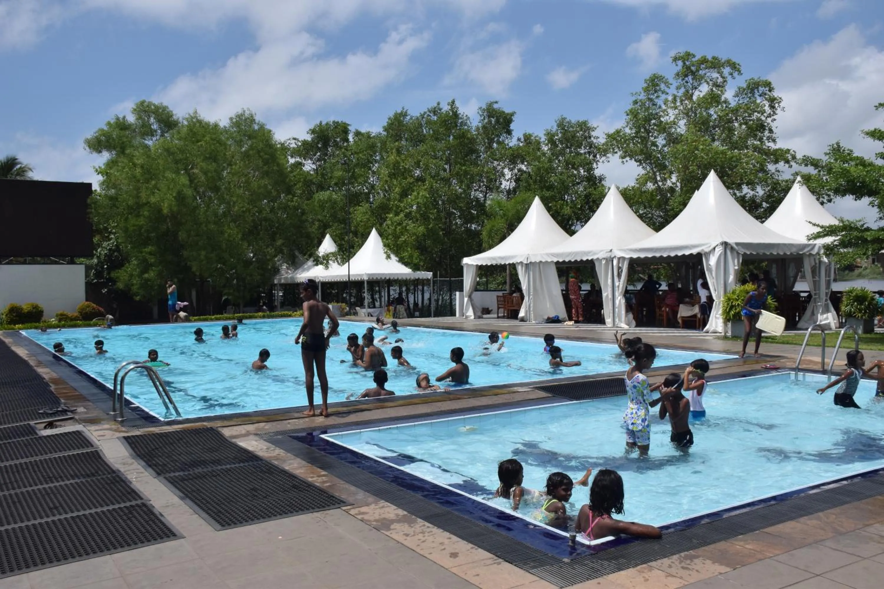 People in Ramadia Ran Mal Holiday Resort