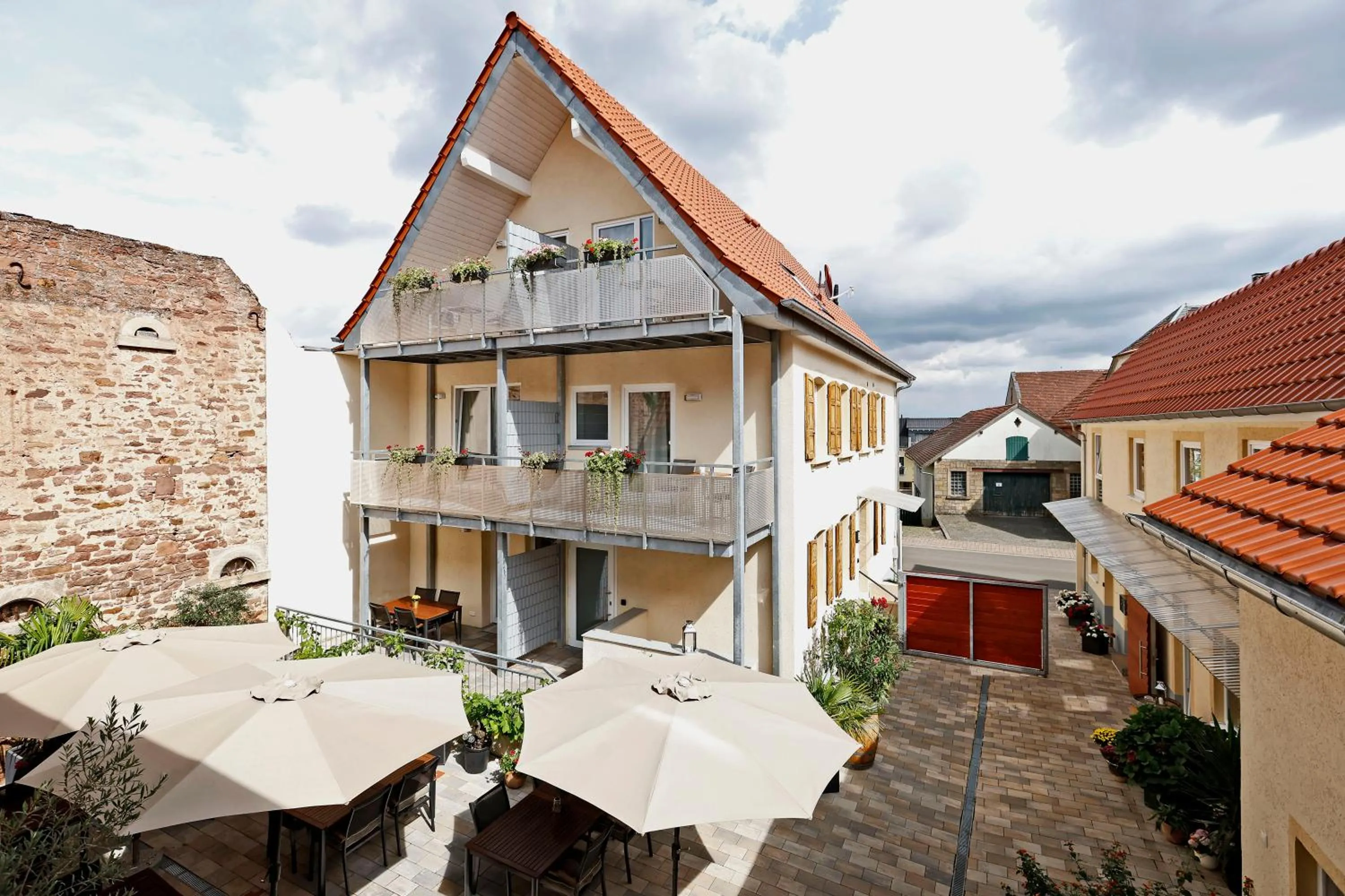 Property building in Vinotel Weinstrasse
