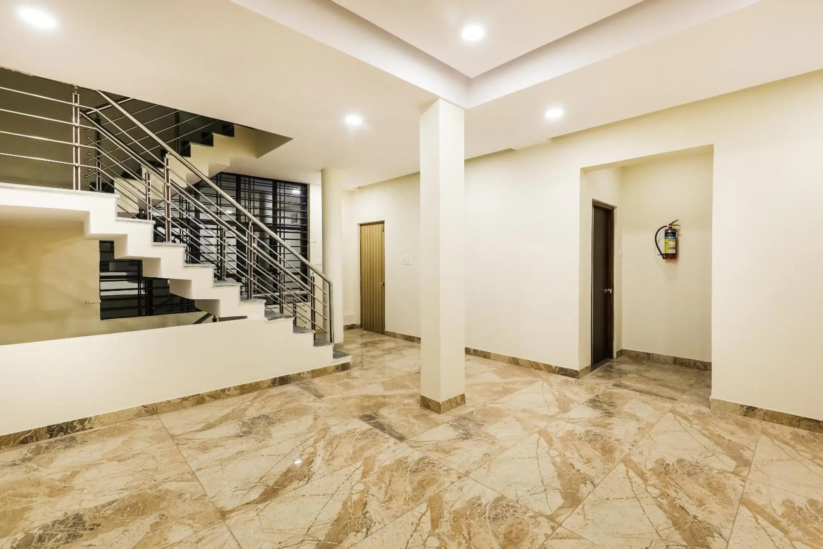 Lobby or reception in Hotel O Yuvan Lobby or reception in Hotel O Yuvan