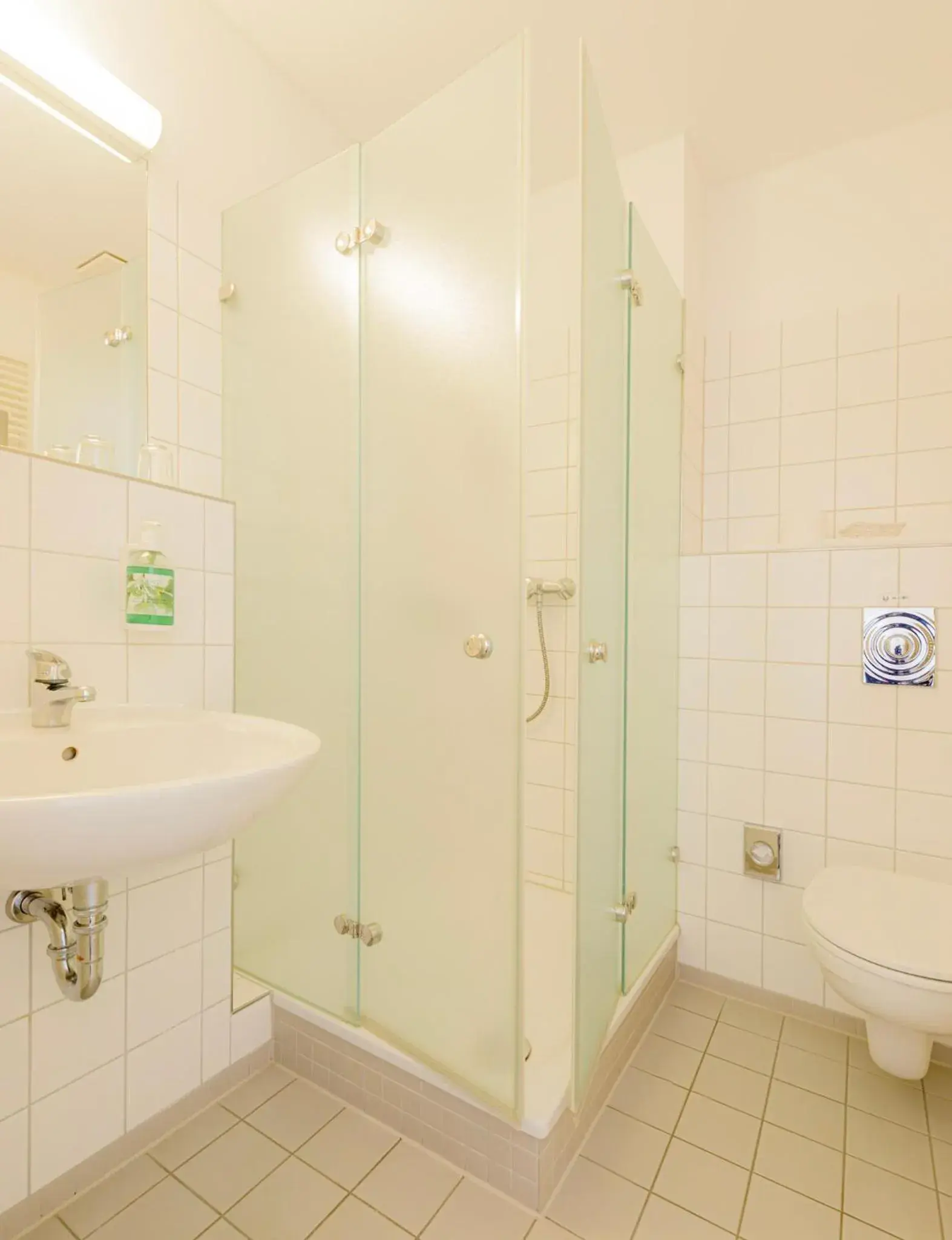 Standard Double Room - single occupancy in Hotel Am Tiefwarensee Standard Double Room - single occupancy in Hotel Am Tiefwarensee