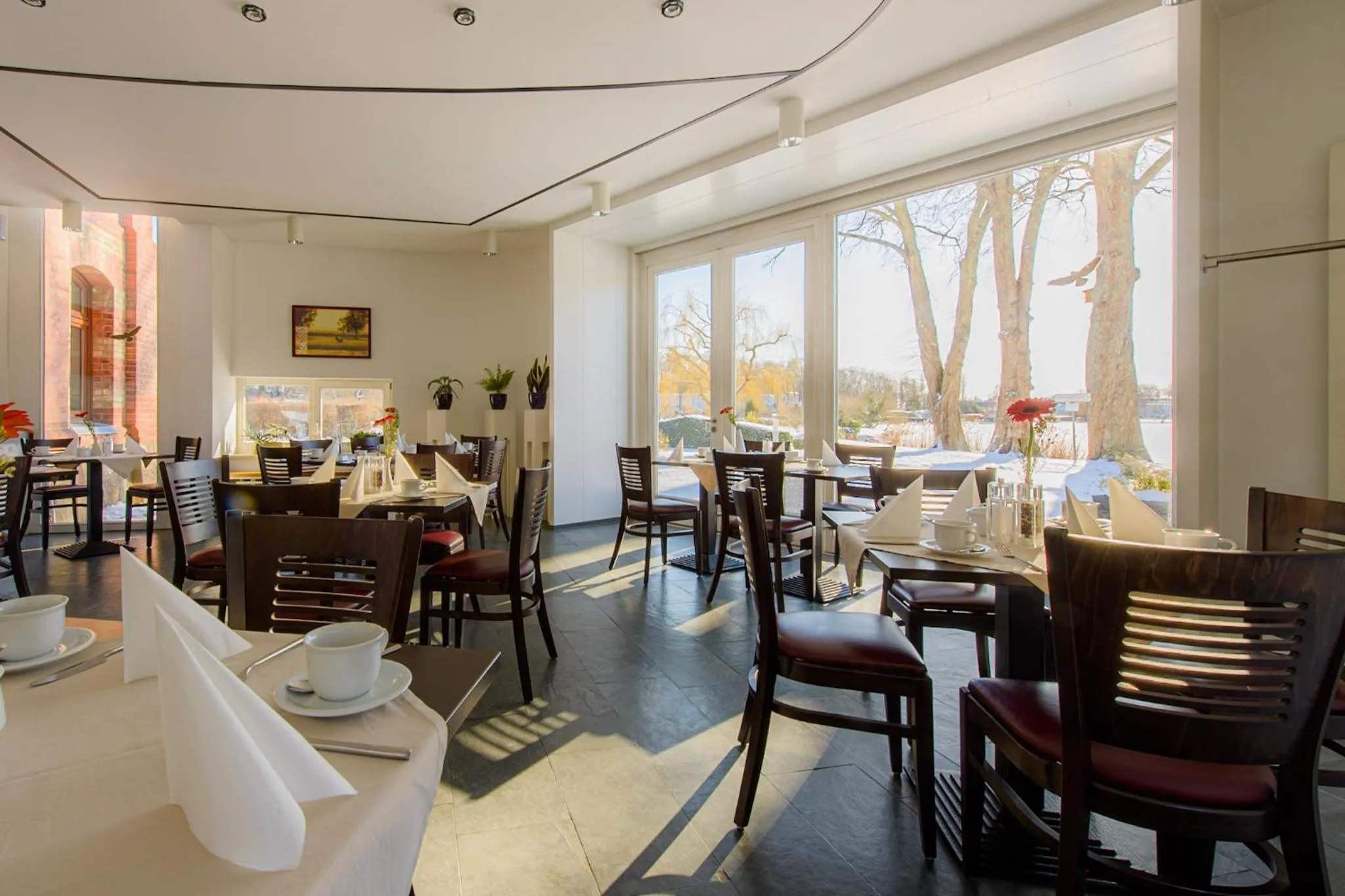 Restaurant/places to eat in Hotel Am Tiefwarensee