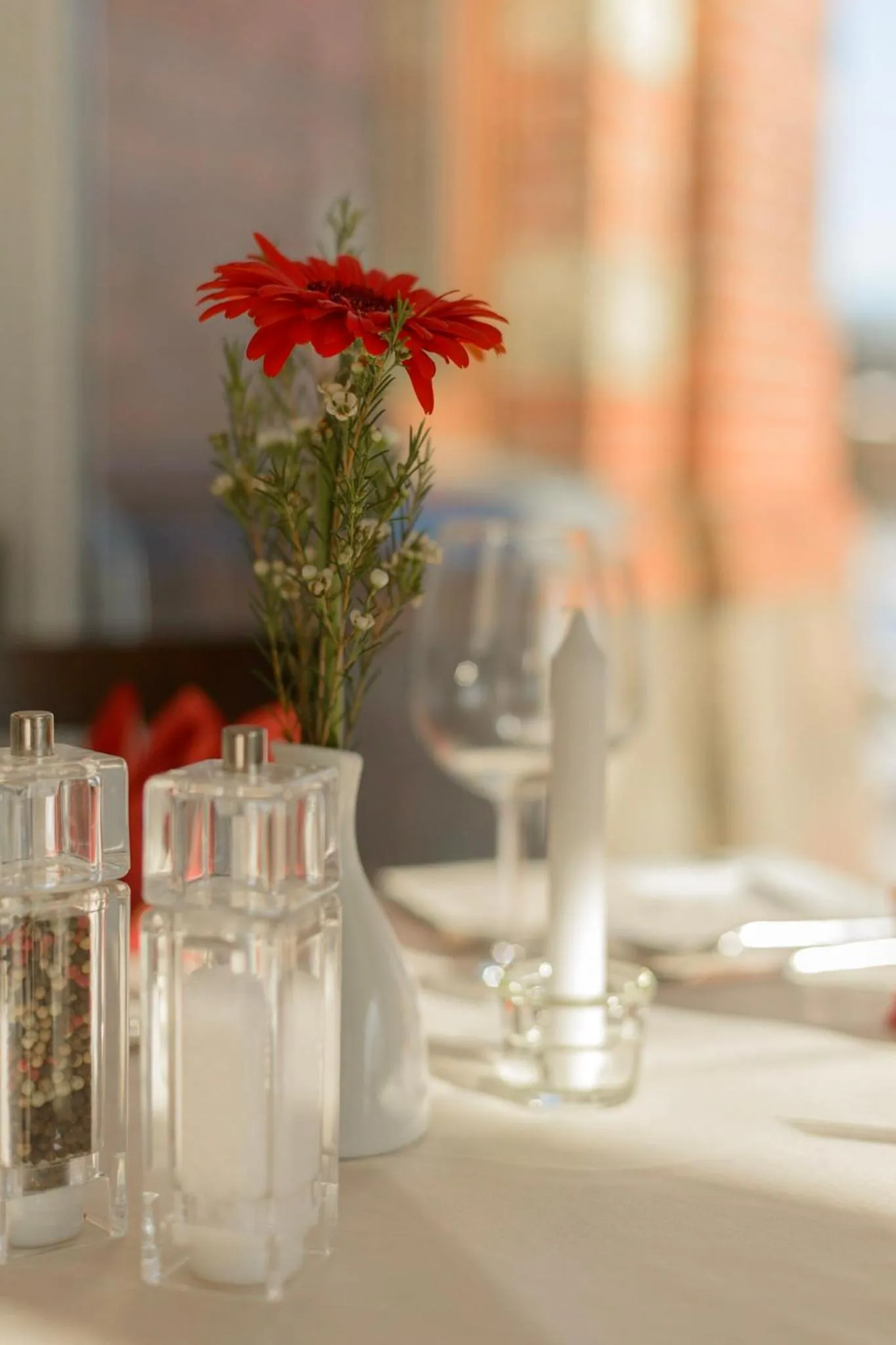 Restaurant/places to eat in Hotel Am Tiefwarensee