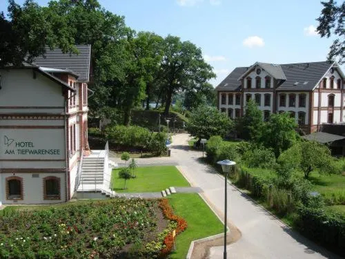 Facade/entrance in Hotel Am Tiefwarensee