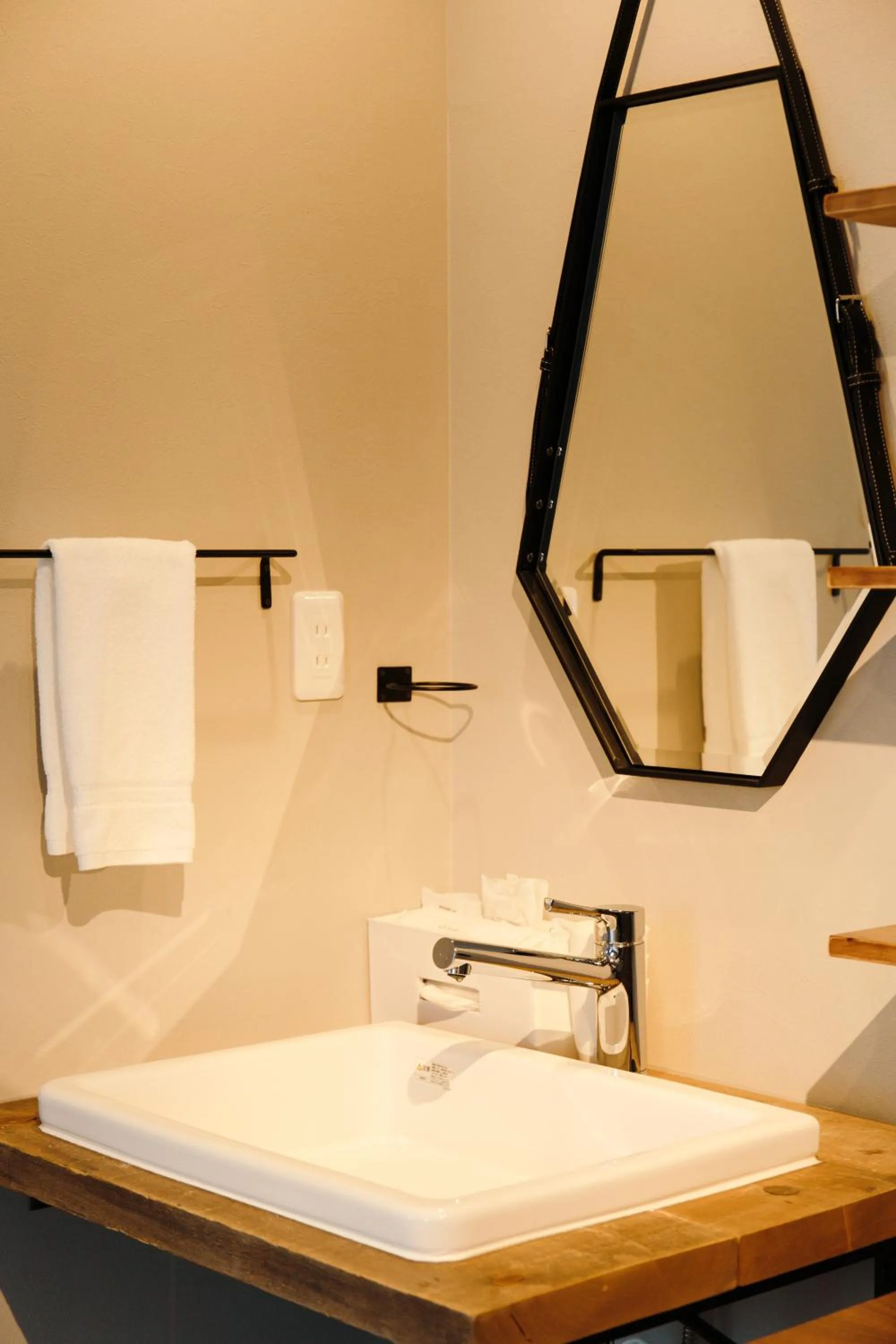 towels in Lampstand STAY Asahikawa