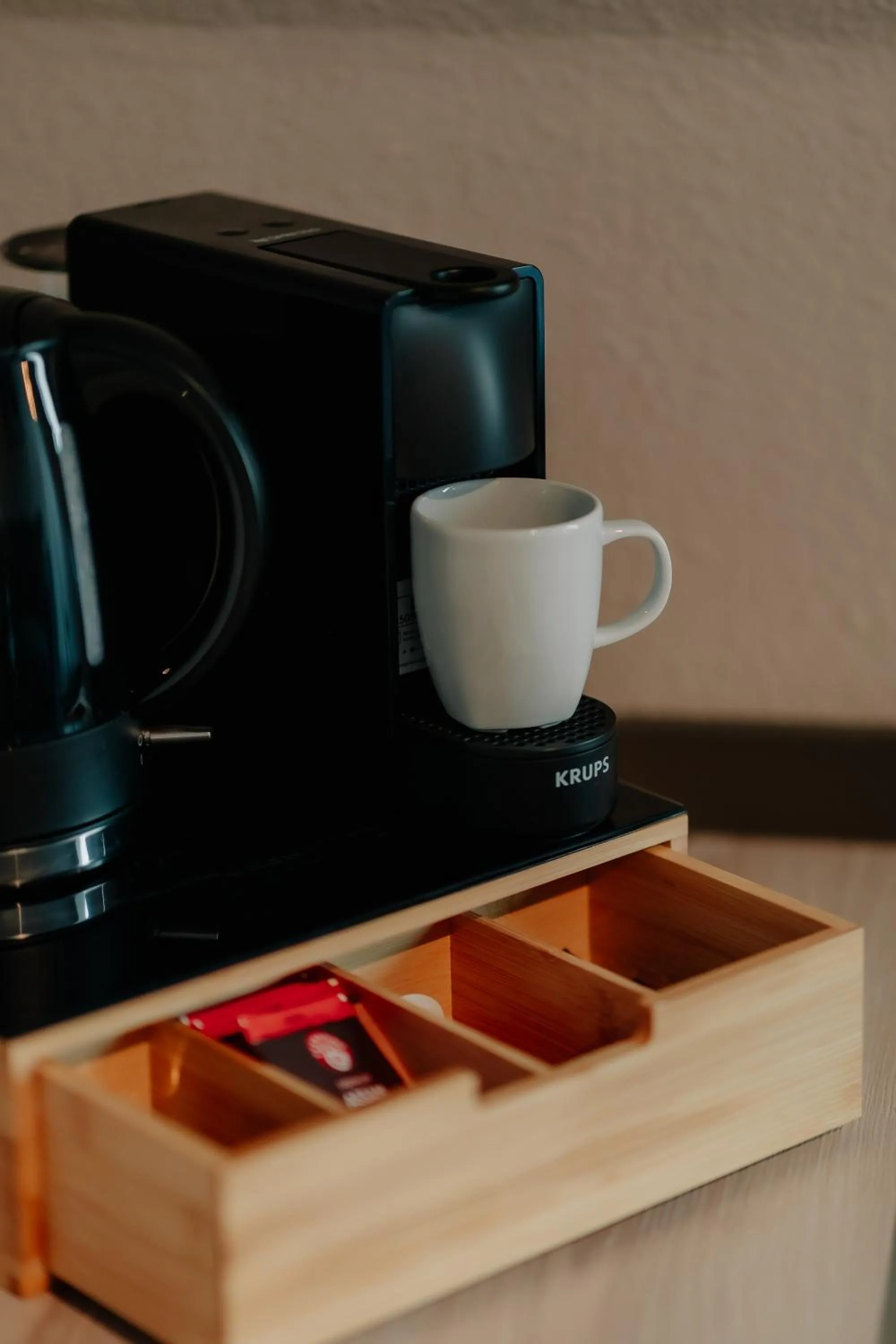 Coffee/tea facilities in Parkhotel Papenburg by Hackmann