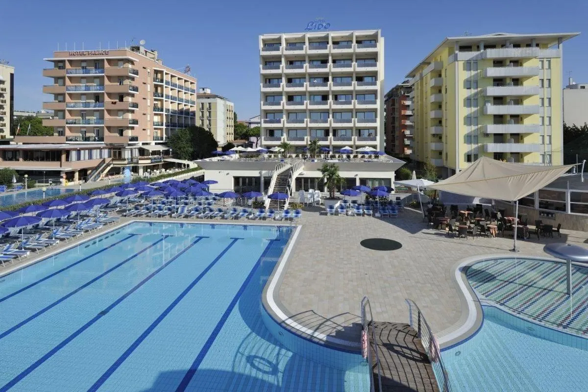 Swimming pool in Hotel Lido Bibione Beach