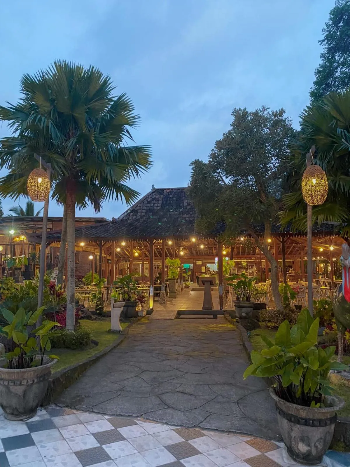 Restaurant/places to eat in D'Kaliurang Resort & Convention Yogyakarta