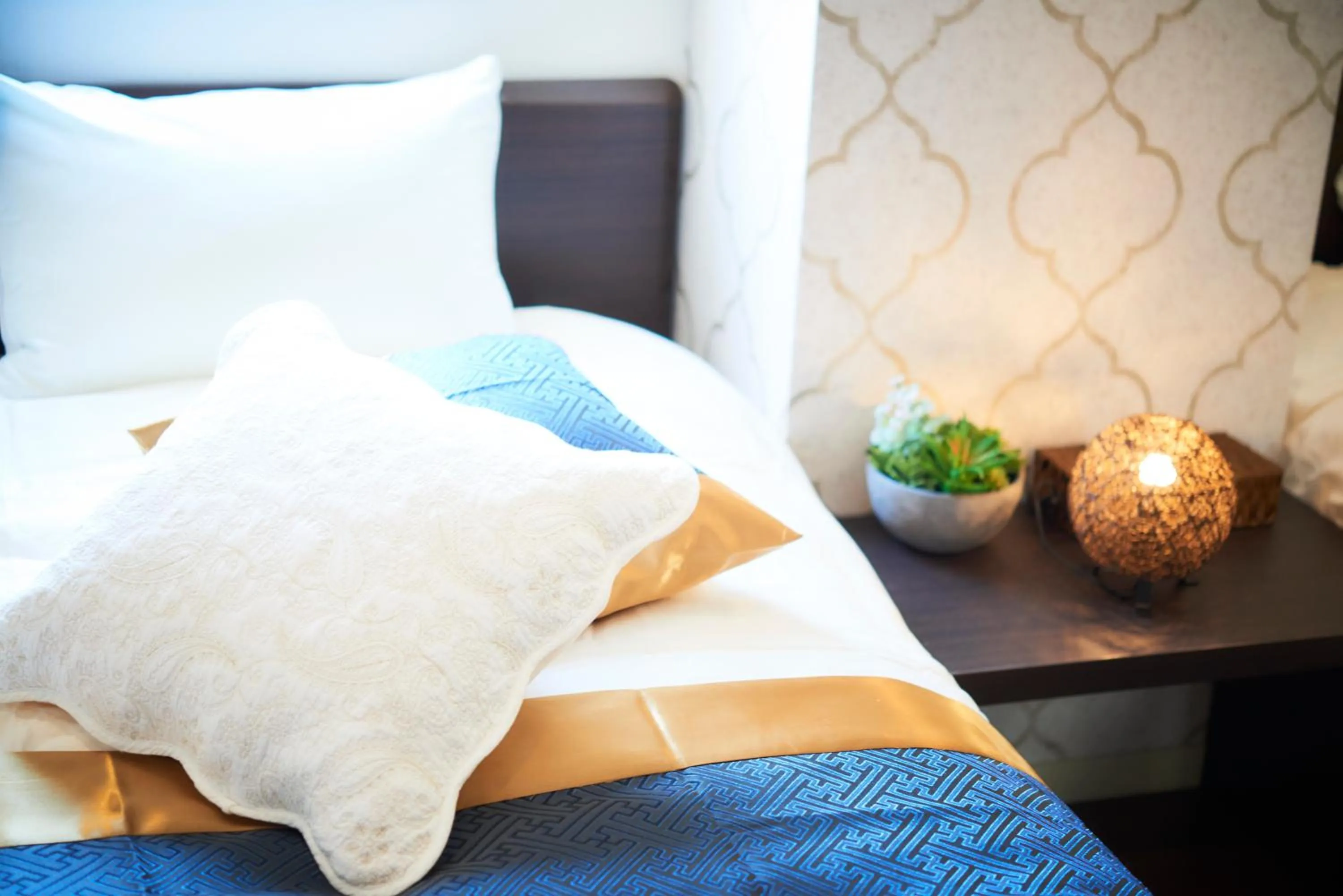 Bed in S'CASA NishiShinjuku